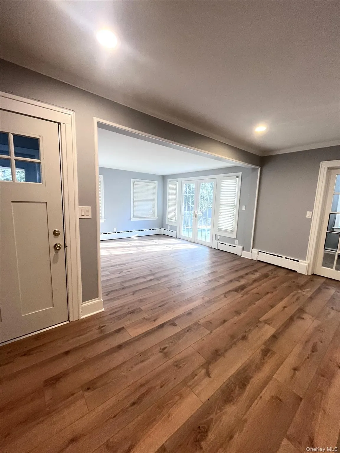 24 Arnold Avenue, West Babylon, NY, 1 Bedroom Bedrooms, 6 Rooms Rooms,1 BathroomBathrooms,Residential Lease,Idx,Arnold,0,938731 24 Arnold Avenue, West Babylon, NY, 1 Bedroom Bedrooms, 6 Rooms Rooms,1 BathroomBathrooms,Residential Lease,Idx,Arnold,0,938731