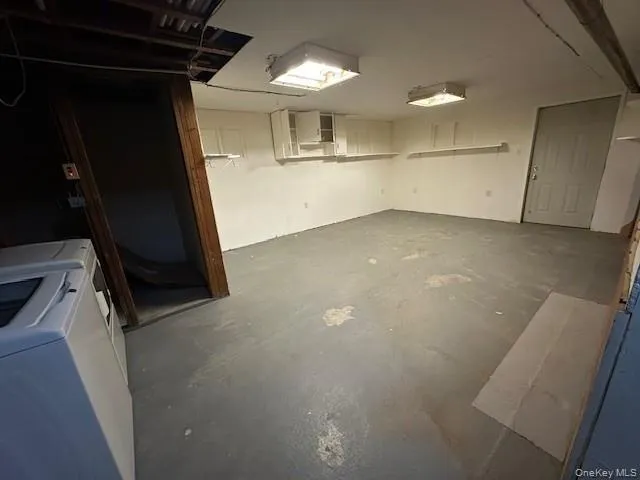 Basement featuring independent washer and dryer Basement featuring independent washer and dryer