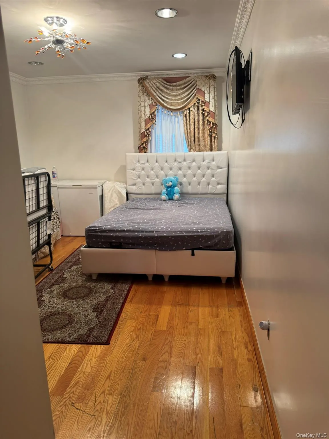 109-04 Myrtle Avenue, New York, NY, 2 Bedrooms Bedrooms, 5 Rooms Rooms,1 BathroomBathrooms,Residential Lease,Idx,Myrtle,0,938888 109-04 Myrtle Avenue, New York, NY, 2 Bedrooms Bedrooms, 5 Rooms Rooms,1 BathroomBathrooms,Residential Lease,Idx,Myrtle,0,938888