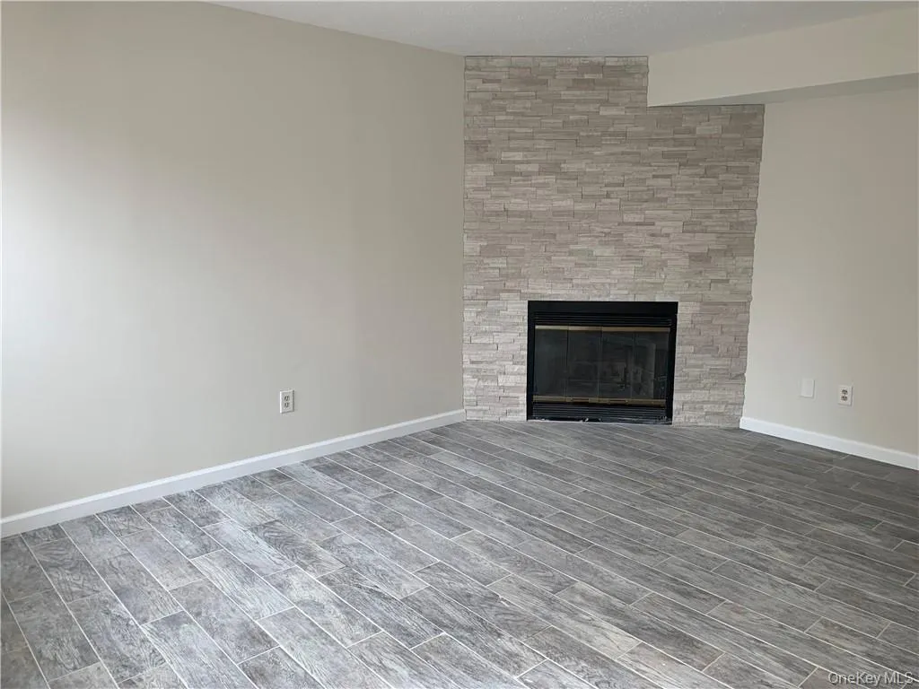 3607 Whispering Hills, Chester Town, NY, 2 Bedrooms Bedrooms, 5 Rooms Rooms,1 BathroomBathrooms,Residential Lease,Idx,Whispering,0,938927 3607 Whispering Hills, Chester Town, NY, 2 Bedrooms Bedrooms, 5 Rooms Rooms,1 BathroomBathrooms,Residential Lease,Idx,Whispering,0,938927