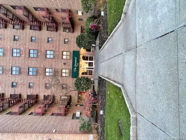 View of apartment building / complex View of apartment building / complex