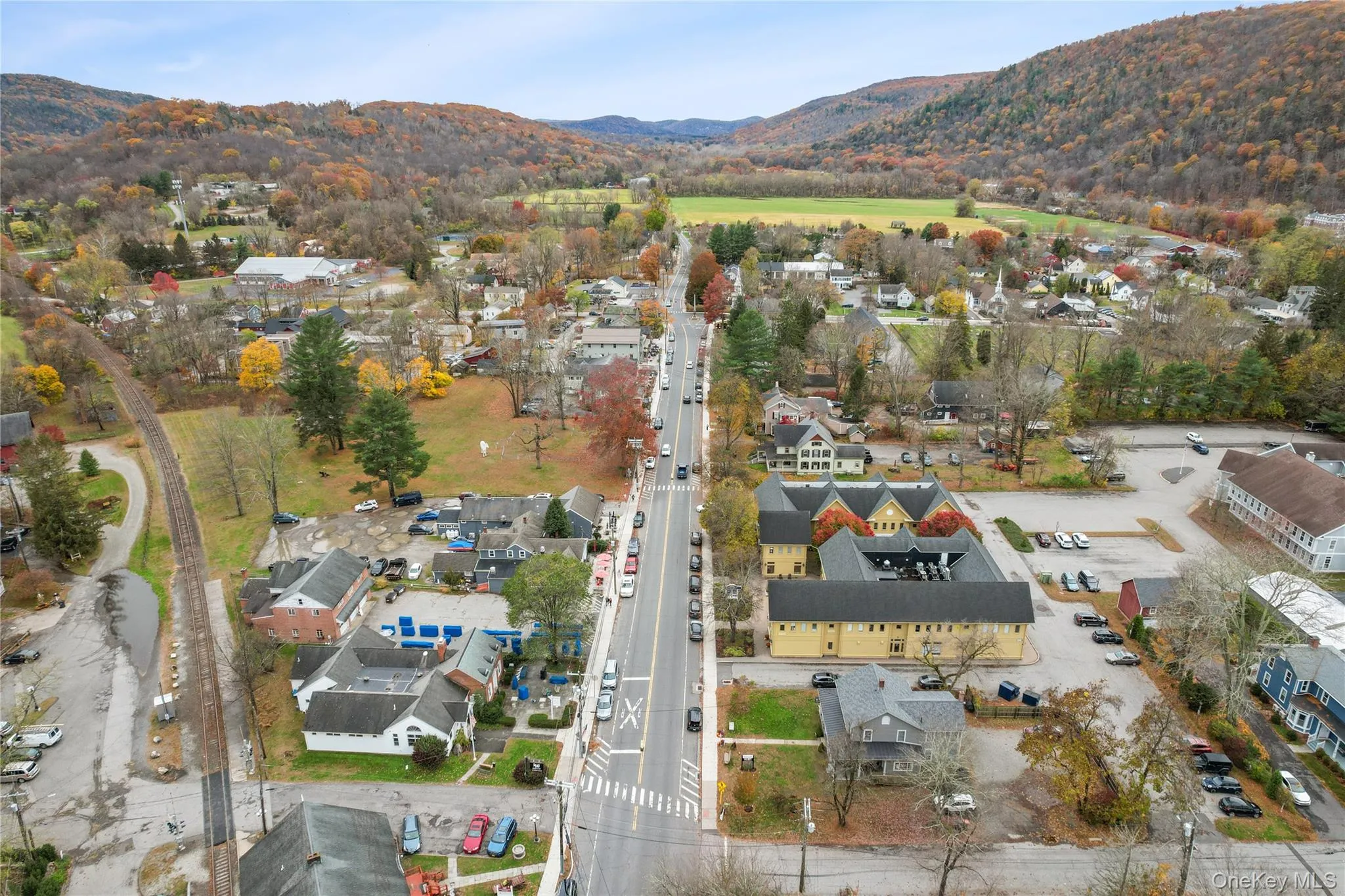 View of property location featuring a mountainous background and nearby suburban area View of property location featuring a mountainous background and nearby suburban area
