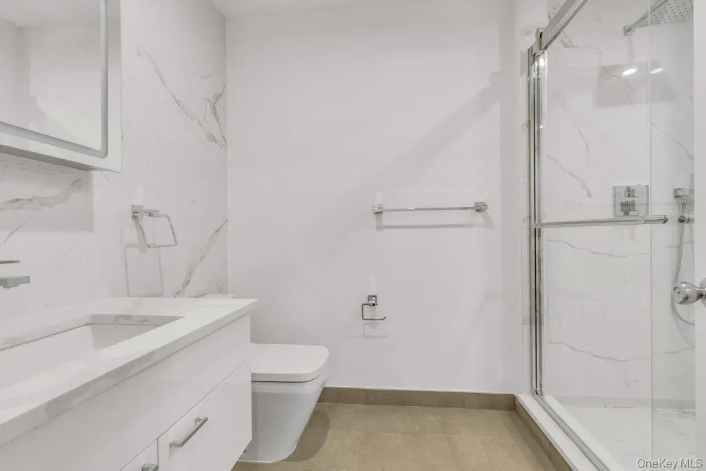 1431 Old Northern Boulevard, North Hempstead, NY, 1 Bedroom Bedrooms, 3 Rooms Rooms,1 BathroomBathrooms,Residential Lease,For Rent,Old Northern,0,939037 1431 Old Northern Boulevard, North Hempstead, NY, 1 Bedroom Bedrooms, 3 Rooms Rooms,1 BathroomBathrooms,Residential Lease,For Rent,Old Northern,0,939037