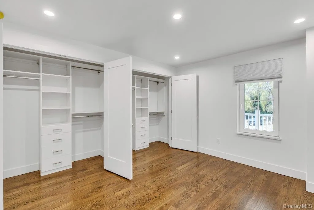 Bedroom closets Bedroom closets