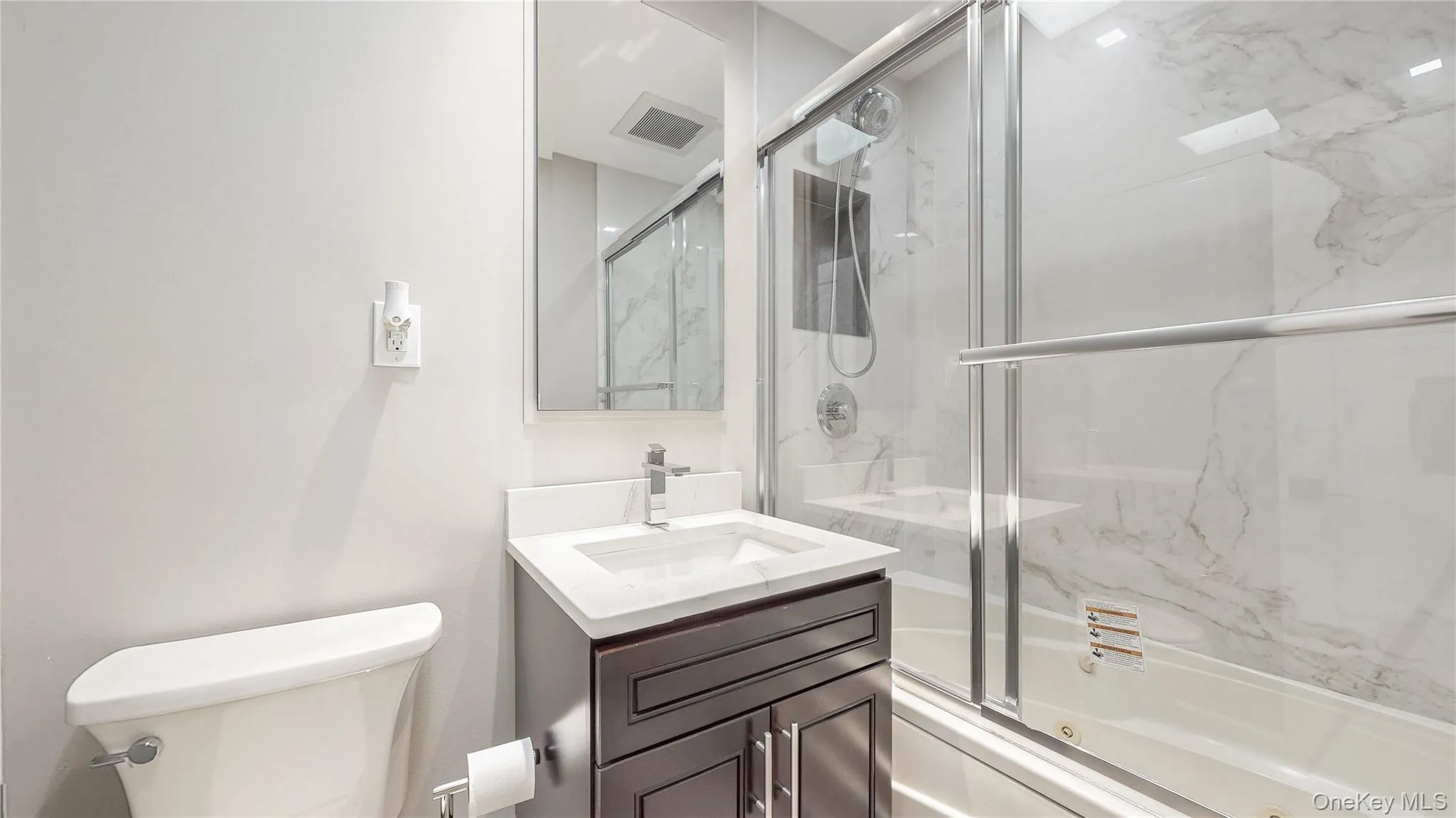 67-04 Selfridge Street, New York, NY, 2 Bedrooms Bedrooms, 5 Rooms Rooms,1 BathroomBathrooms,Residential Lease,Idx,Selfridge,0,939082 67-04 Selfridge Street, New York, NY, 2 Bedrooms Bedrooms, 5 Rooms Rooms,1 BathroomBathrooms,Residential Lease,Idx,Selfridge,0,939082