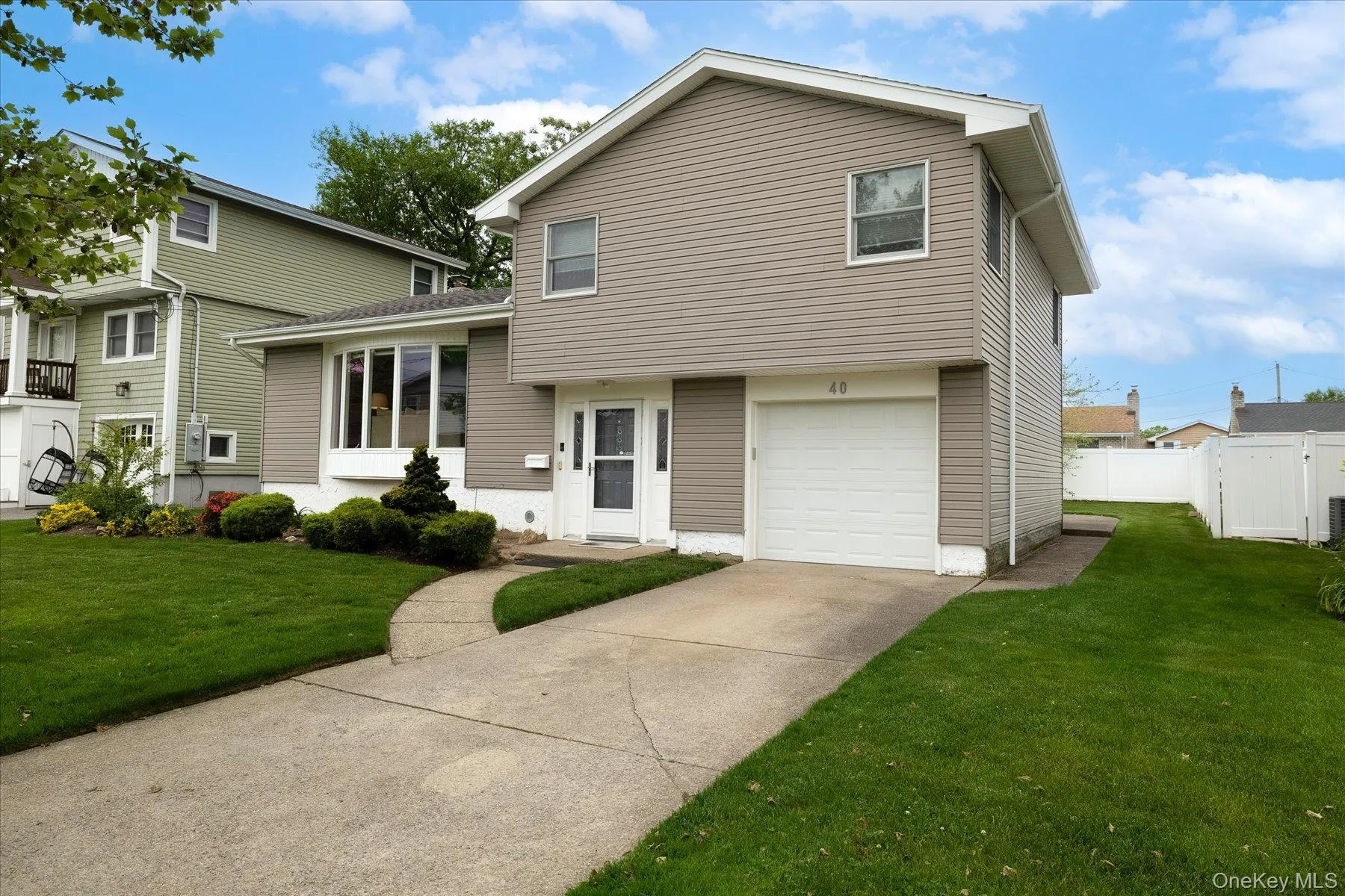40 Cambridge Road, Hempstead, NY, 4 Bedrooms Bedrooms, 8 Rooms Rooms,2 BathroomsBathrooms,Residential,For Rent,Cambridge,0,939109 40 Cambridge Road, Hempstead, NY, 4 Bedrooms Bedrooms, 8 Rooms Rooms,2 BathroomsBathrooms,Residential,For Rent,Cambridge,0,939109