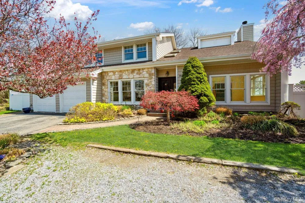30 Consuelo Place, Islip, NY, 4 Bedrooms Bedrooms, 9 Rooms Rooms,2 BathroomsBathrooms,Residential Lease,For Rent,Consuelo,0,939185 30 Consuelo Place, Islip, NY, 4 Bedrooms Bedrooms, 9 Rooms Rooms,2 BathroomsBathrooms,Residential Lease,For Rent,Consuelo,0,939185