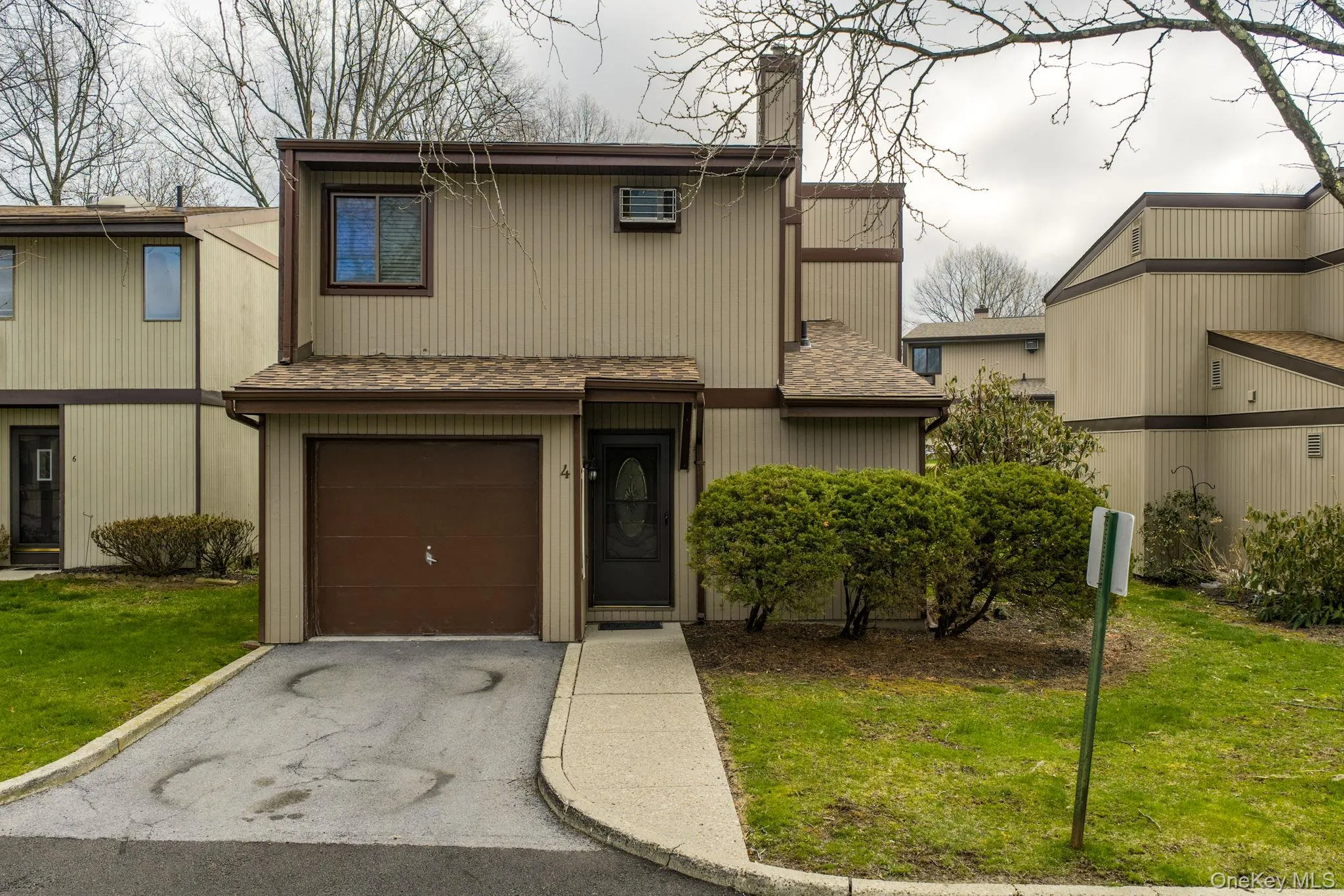 4 Eaton Court, Middletown, NY, 3 Bedrooms Bedrooms, 6 Rooms Rooms,1 BathroomBathrooms,Residential,For Rent,Eaton,0,939211 4 Eaton Court, Middletown, NY, 3 Bedrooms Bedrooms, 6 Rooms Rooms,1 BathroomBathrooms,Residential,For Rent,Eaton,0,939211