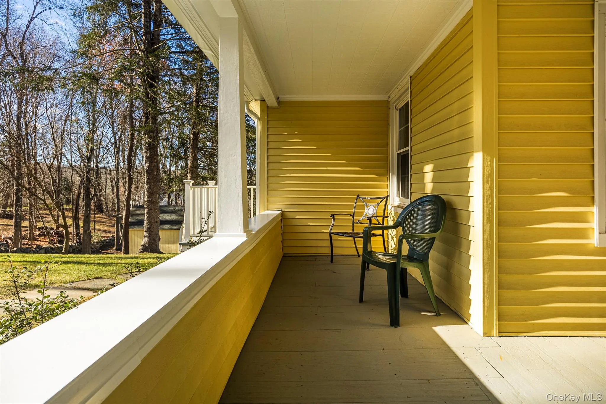 Porch with side view Porch with side view