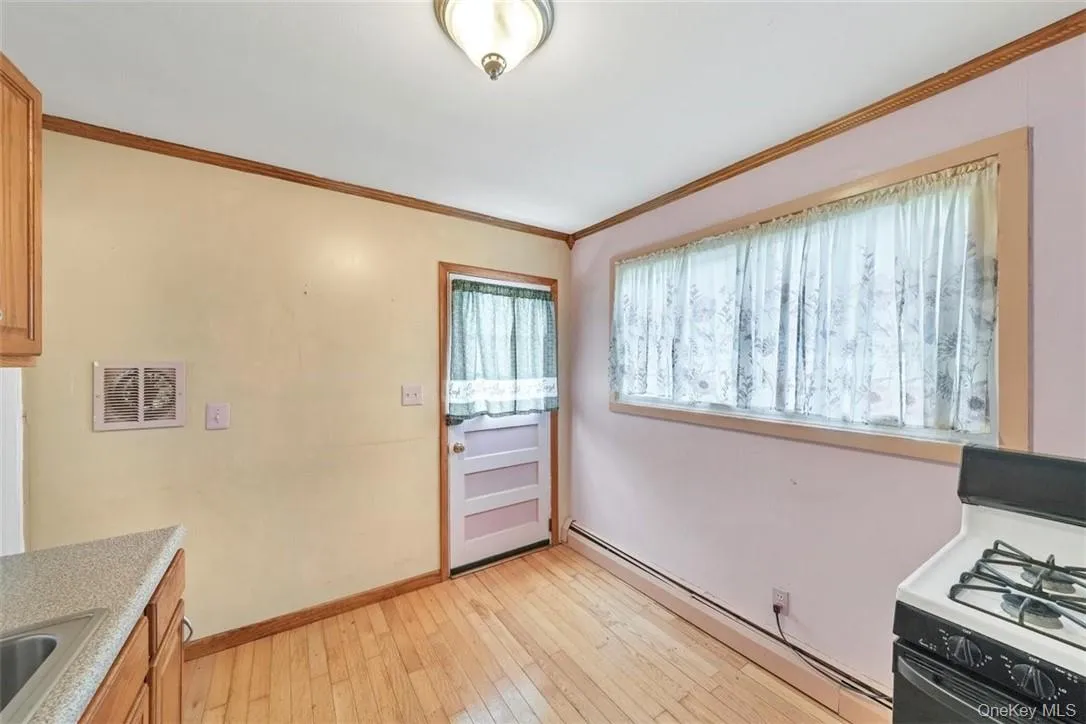 7 Herbst Drive, Blooming Grove, NY, 3 Bedrooms Bedrooms, 5 Rooms Rooms,1 BathroomBathrooms,Residential Lease,Idx,Herbst,0,939261 7 Herbst Drive, Blooming Grove, NY, 3 Bedrooms Bedrooms, 5 Rooms Rooms,1 BathroomBathrooms,Residential Lease,Idx,Herbst,0,939261