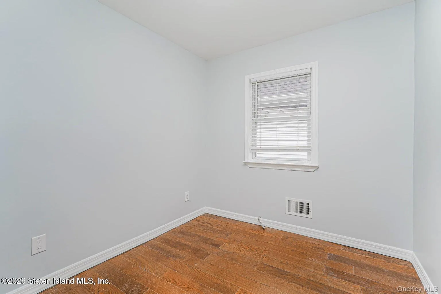 13 Laforge Ave, New York, NY, 3 Bedrooms Bedrooms, 7 Rooms Rooms,2 BathroomsBathrooms,Residential,For Rent,Laforge Ave,0,939300 13 Laforge Ave, New York, NY, 3 Bedrooms Bedrooms, 7 Rooms Rooms,2 BathroomsBathrooms,Residential,For Rent,Laforge Ave,0,939300