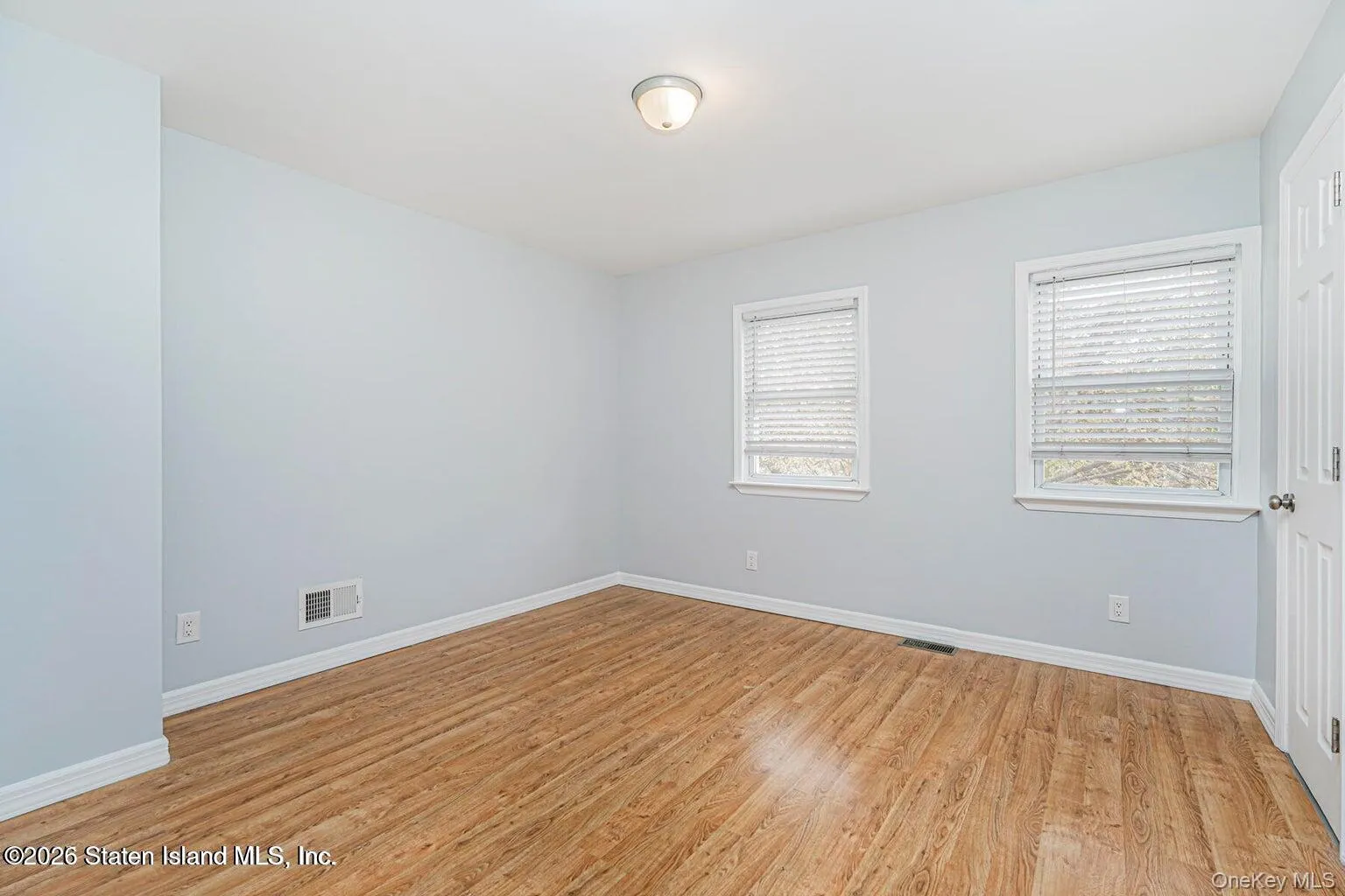 13 Laforge Ave, New York, NY, 3 Bedrooms Bedrooms, 7 Rooms Rooms,2 BathroomsBathrooms,Residential,For Rent,Laforge Ave,0,939300 13 Laforge Ave, New York, NY, 3 Bedrooms Bedrooms, 7 Rooms Rooms,2 BathroomsBathrooms,Residential,For Rent,Laforge Ave,0,939300