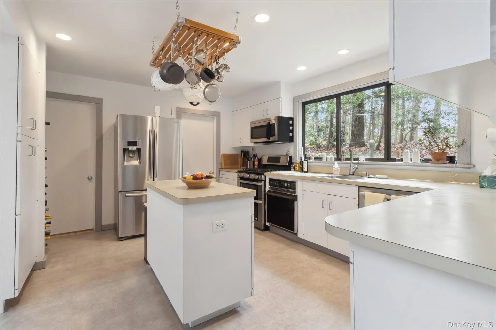 49 Twin Lakes Road, Lewisboro, NY, 3 Bedrooms Bedrooms, 7 Rooms Rooms,3 BathroomsBathrooms,Residential Lease,For Rent,Twin Lakes,0,939313 49 Twin Lakes Road, Lewisboro, NY, 3 Bedrooms Bedrooms, 7 Rooms Rooms,3 BathroomsBathrooms,Residential Lease,For Rent,Twin Lakes,0,939313