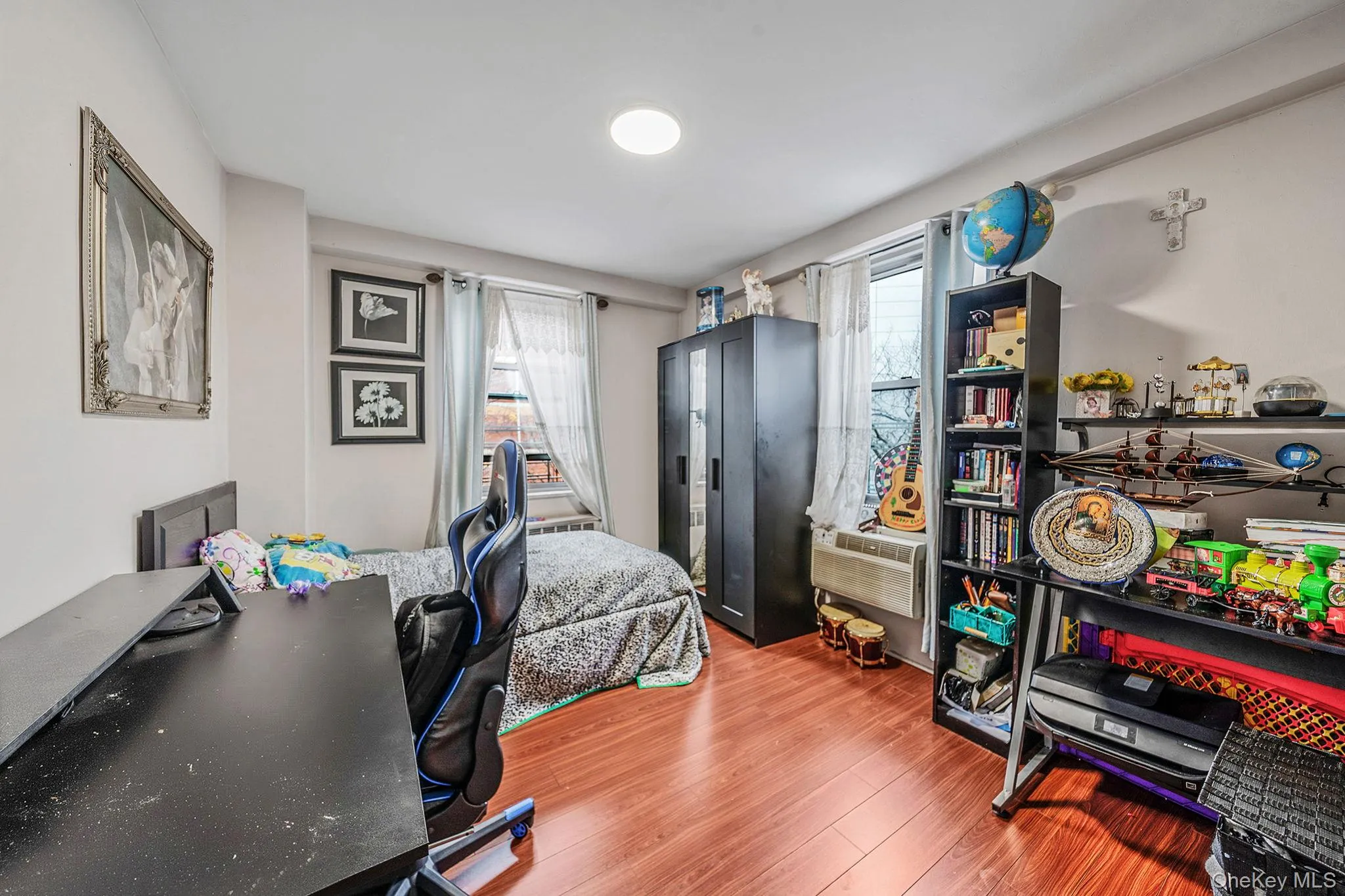 61-25 97 Street, New York, NY, 2 Bedrooms Bedrooms, 6 Rooms Rooms,1 BathroomBathrooms,Residential,For Rent,97,0,KEY939449 61-25 97 Street, New York, NY, 2 Bedrooms Bedrooms, 6 Rooms Rooms,1 BathroomBathrooms,Residential,For Rent,97,0,KEY939449