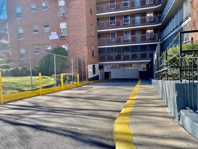 61-25 97 Street, New York, NY, 2 Bedrooms Bedrooms, 6 Rooms Rooms,1 BathroomBathrooms,Residential,For Rent,97,0,KEY939449 61-25 97 Street, New York, NY, 2 Bedrooms Bedrooms, 6 Rooms Rooms,1 BathroomBathrooms,Residential,For Rent,97,0,KEY939449