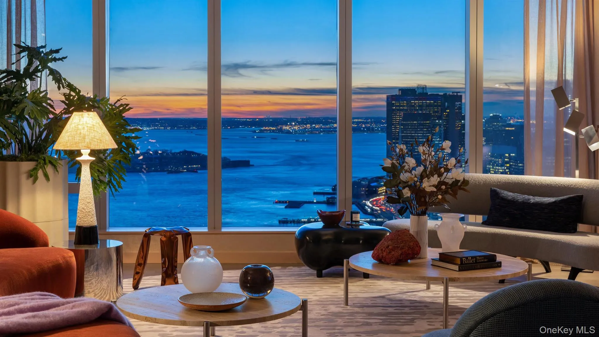 252 South Street, New York, NY, 1 Bedroom Bedrooms, 3 Rooms Rooms,1 BathroomBathrooms,Residential Lease,Idx,South Street,0,939489 252 South Street, New York, NY, 1 Bedroom Bedrooms, 3 Rooms Rooms,1 BathroomBathrooms,Residential Lease,Idx,South Street,0,939489