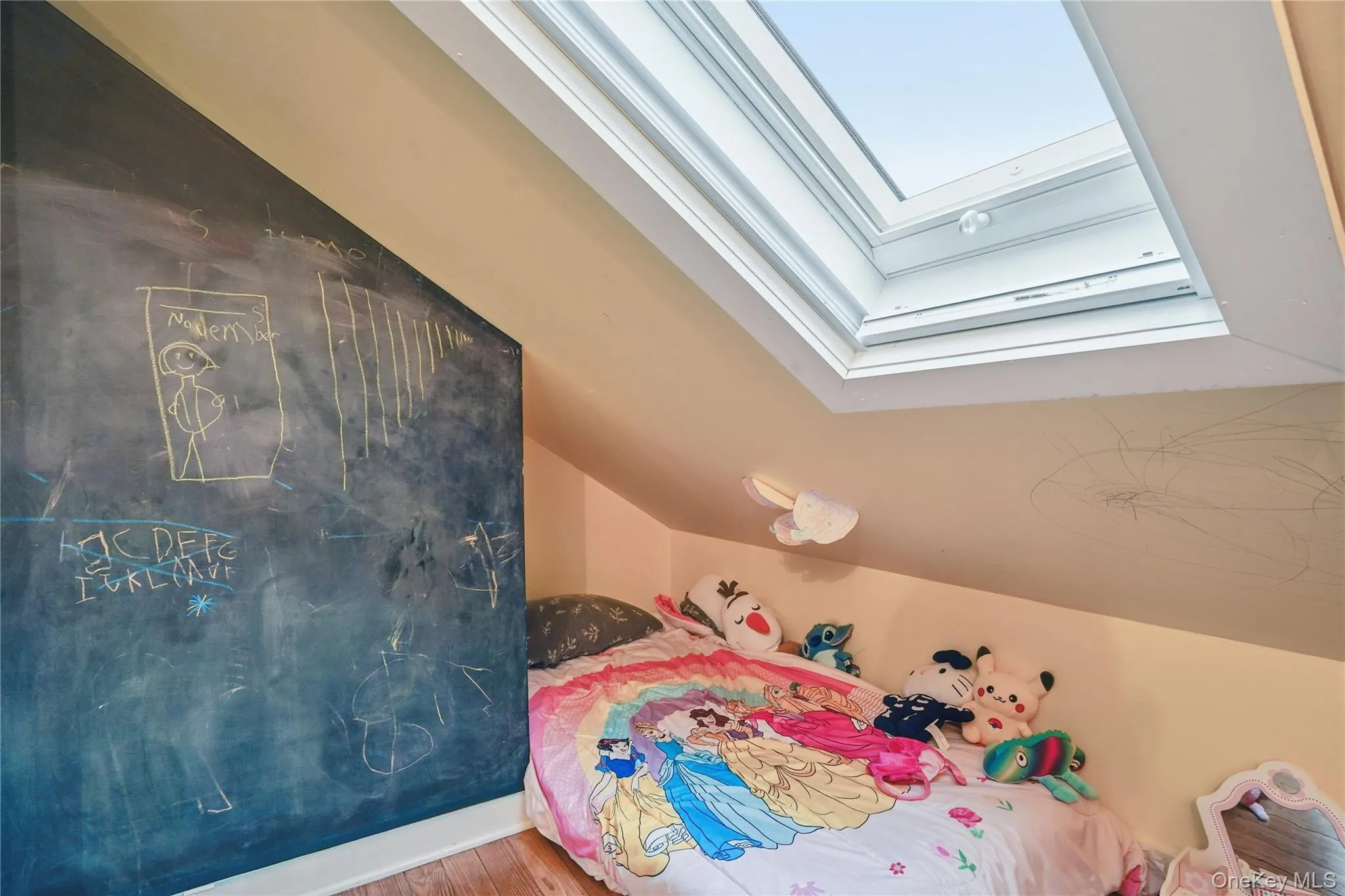 Many possibilities.... Many possibilities....