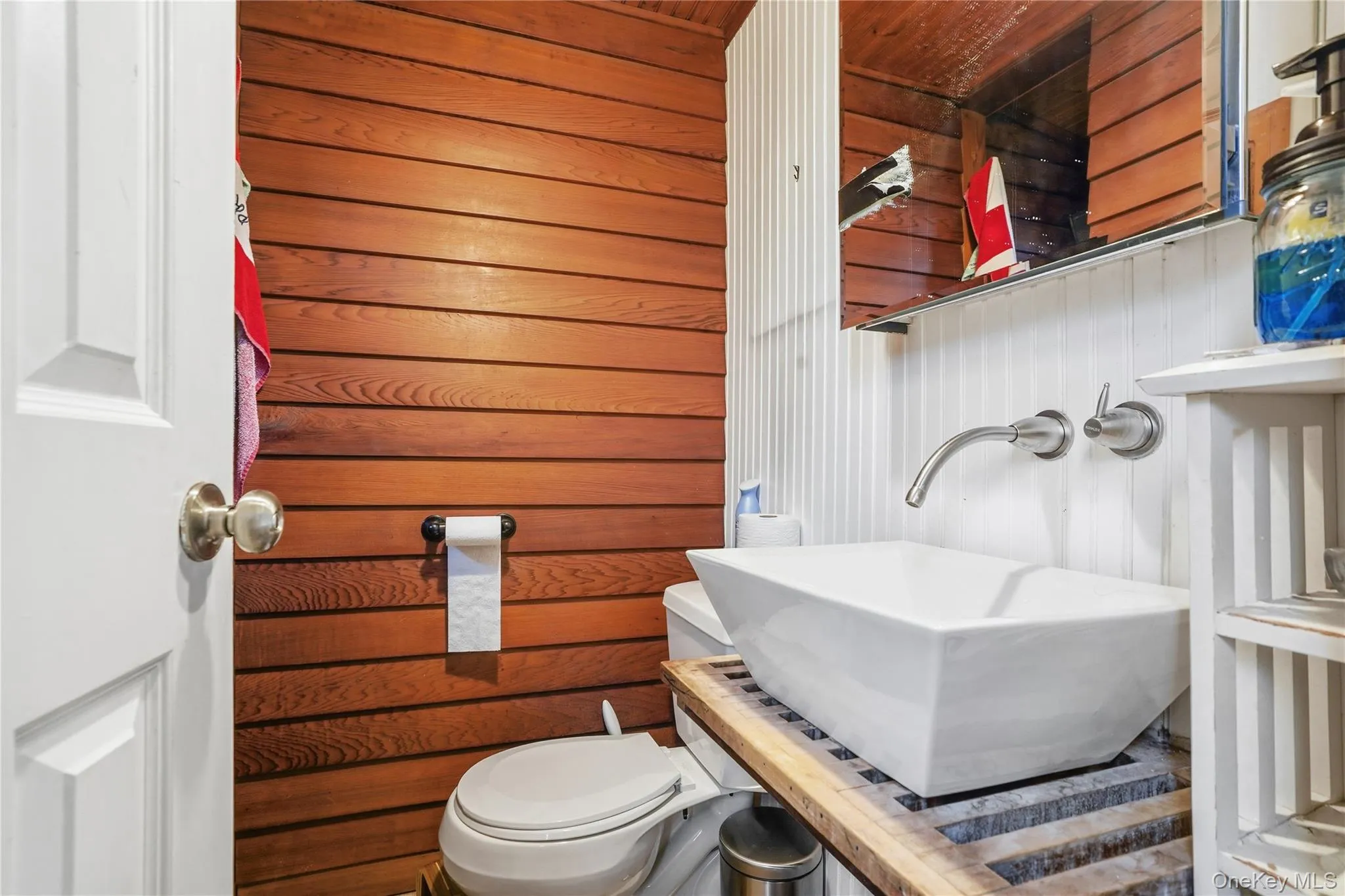 Full bath on main level Full bath on main level