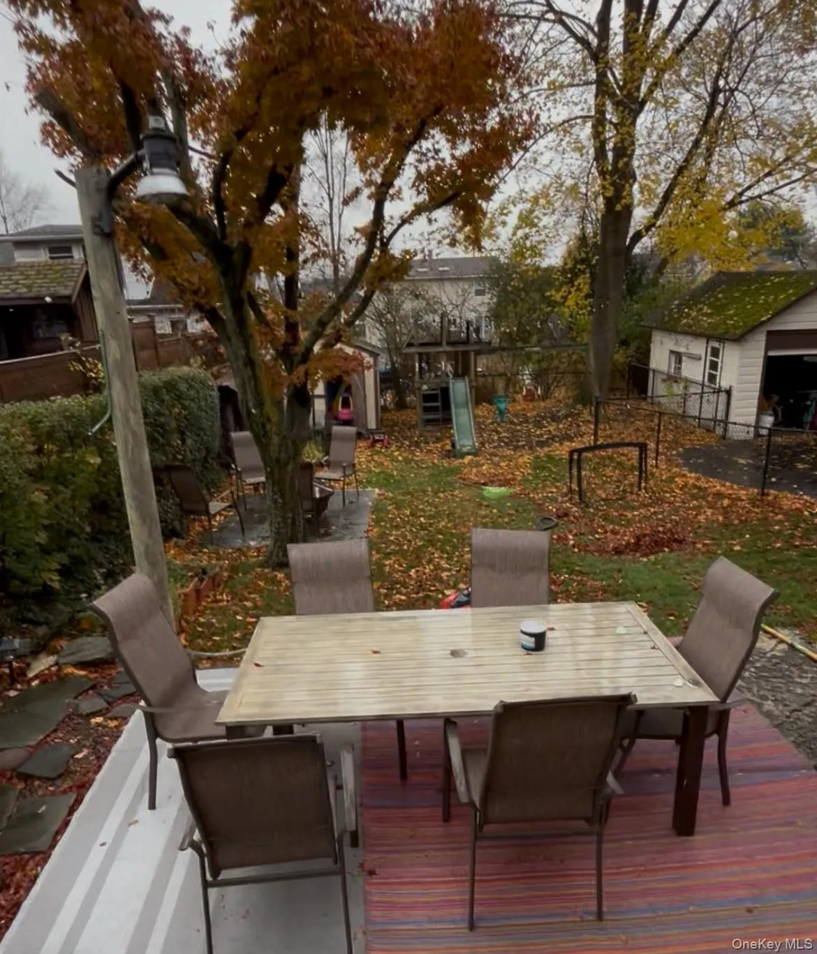 Warm and inviting backyard... Warm and inviting backyard...