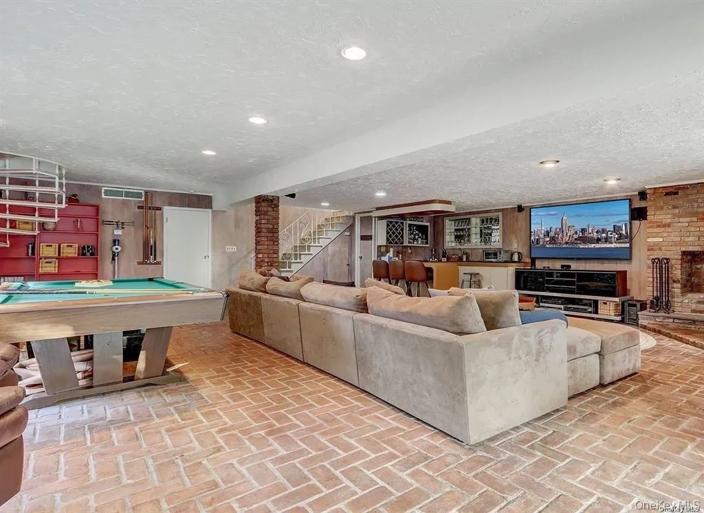 14 Kensington Street, Hempstead, NY, 6 Bedrooms Bedrooms, 15 Rooms Rooms,4 BathroomsBathrooms,Residential Lease,Idx,Kensington,0,939534 14 Kensington Street, Hempstead, NY, 6 Bedrooms Bedrooms, 15 Rooms Rooms,4 BathroomsBathrooms,Residential Lease,Idx,Kensington,0,939534