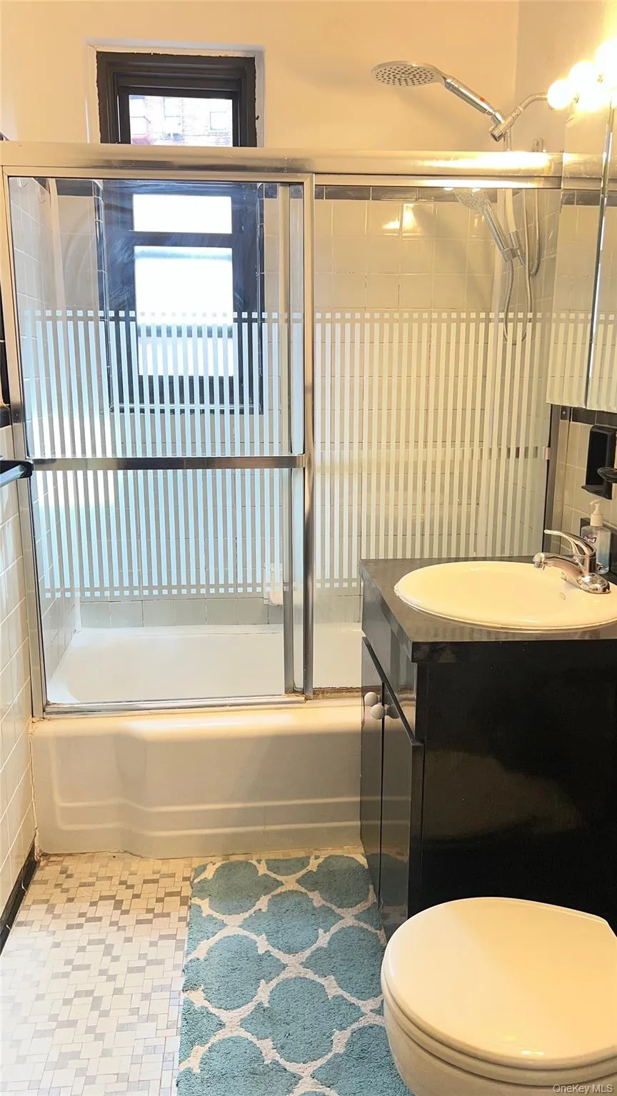 84-01 main street, New York, NY, 1 Bedroom Bedrooms, 4 Rooms Rooms,1 BathroomBathrooms,Residential,For Rent,main street,0,939573 84-01 main street, New York, NY, 1 Bedroom Bedrooms, 4 Rooms Rooms,1 BathroomBathrooms,Residential,For Rent,main street,0,939573