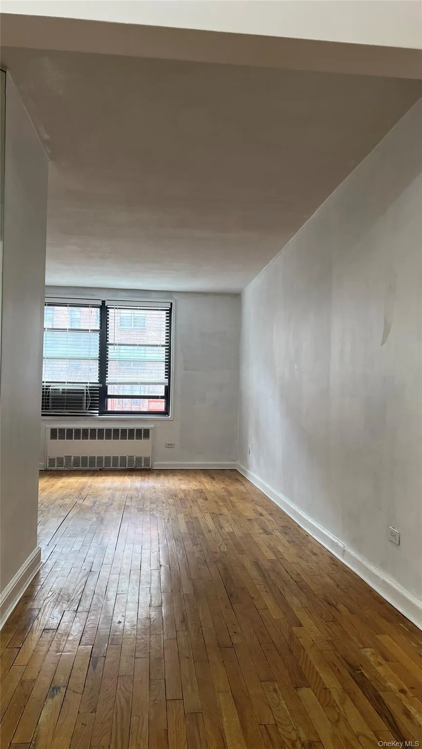 84-01 main street, New York, NY, 1 Bedroom Bedrooms, 4 Rooms Rooms,1 BathroomBathrooms,Residential,For Rent,main street,0,939573 84-01 main street, New York, NY, 1 Bedroom Bedrooms, 4 Rooms Rooms,1 BathroomBathrooms,Residential,For Rent,main street,0,939573