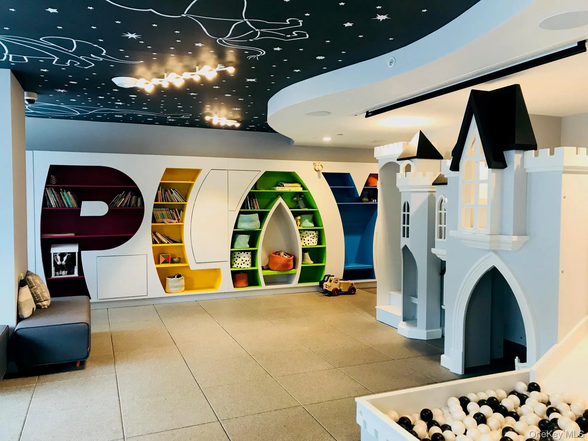 131-03 40 40 Road, New York, NY, 2 Bedrooms Bedrooms, 5 Rooms Rooms,2 BathroomsBathrooms,Residential Lease,Idx,40,0,939625 131-03 40 40 Road, New York, NY, 2 Bedrooms Bedrooms, 5 Rooms Rooms,2 BathroomsBathrooms,Residential Lease,Idx,40,0,939625