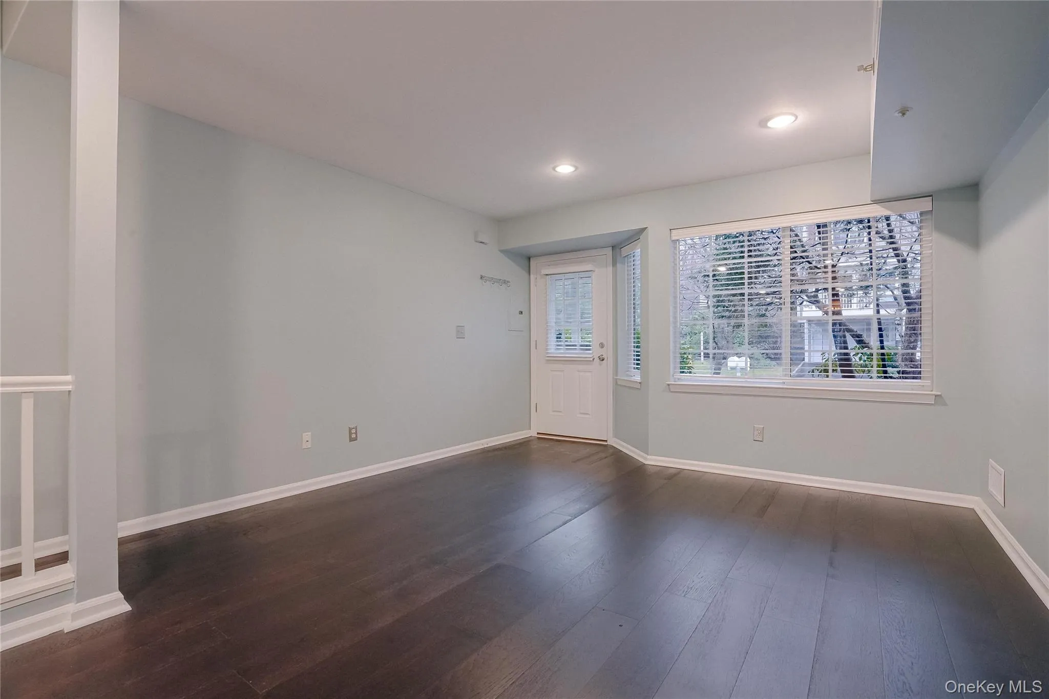 large spacious living room large spacious living room