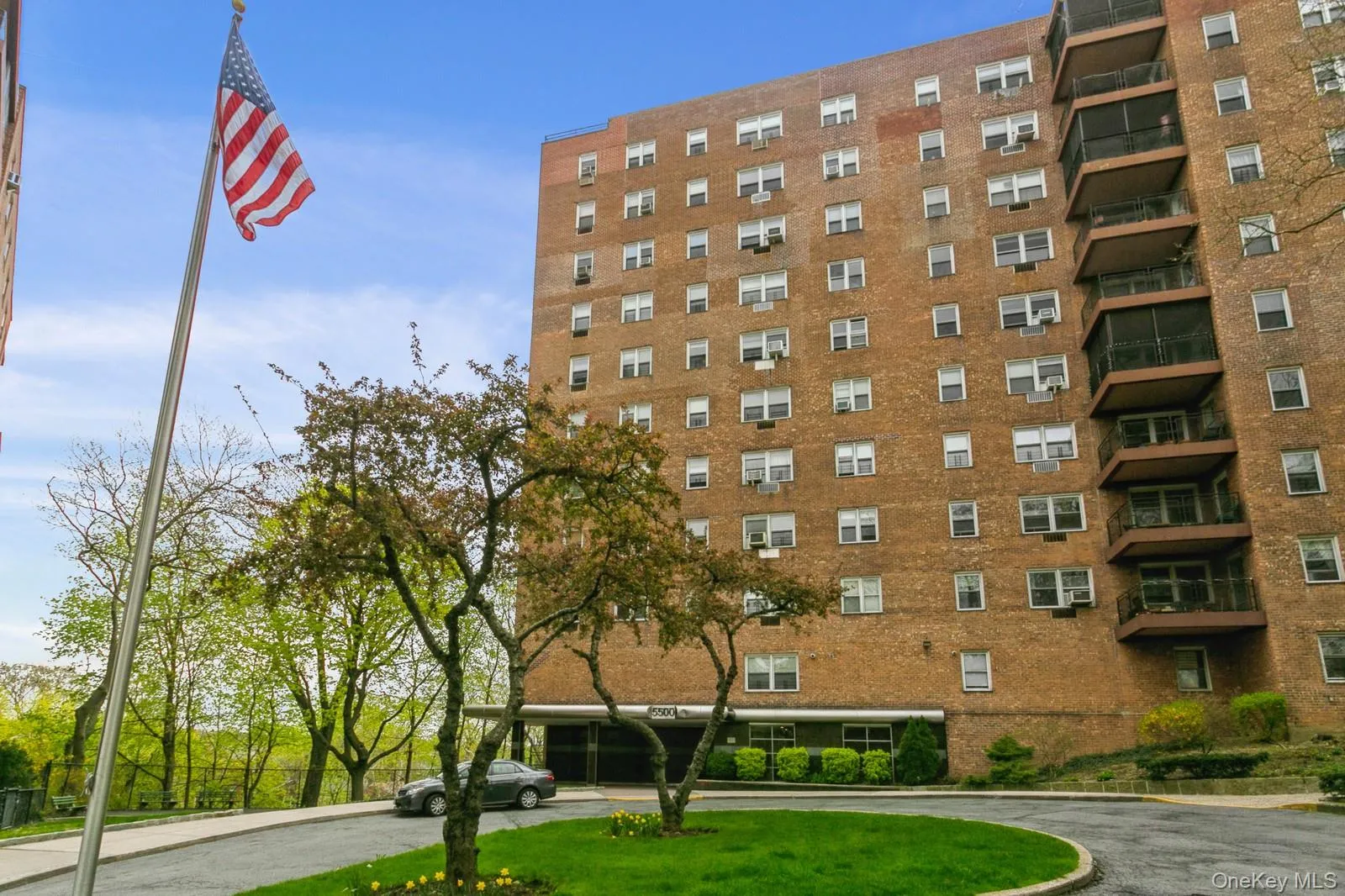 View of apartment building / complex View of apartment building / complex