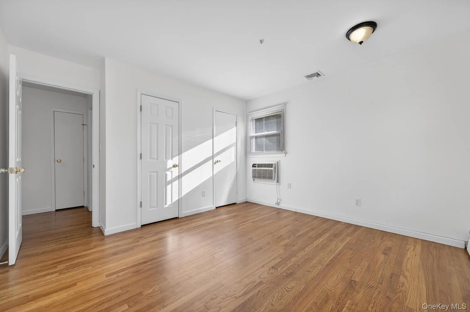 8 Blueberry Lane, Oyster Bay, NY, 4 Bedrooms Bedrooms, 8 Rooms Rooms,2 BathroomsBathrooms,Residential Lease,Idx,Blueberry,0,939863 8 Blueberry Lane, Oyster Bay, NY, 4 Bedrooms Bedrooms, 8 Rooms Rooms,2 BathroomsBathrooms,Residential Lease,Idx,Blueberry,0,939863