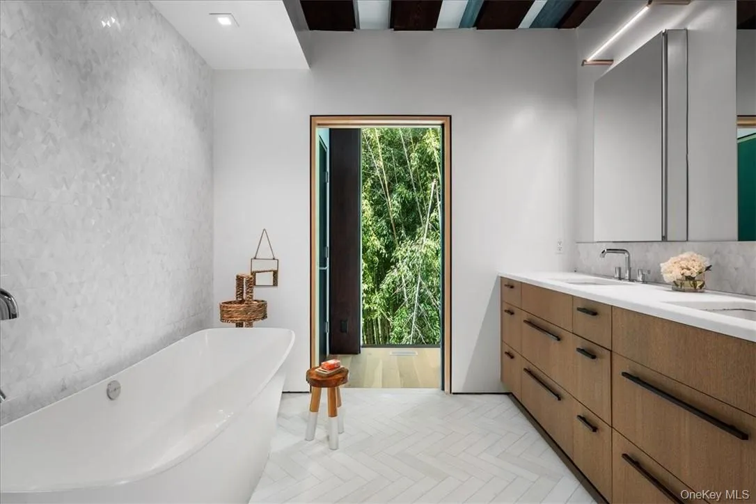 971 Fenimore Road, Mamaroneck, NY, 5 Bedrooms Bedrooms, 11 Rooms Rooms,4 BathroomsBathrooms,Residential Lease,Idx,Fenimore,0,939889 971 Fenimore Road, Mamaroneck, NY, 5 Bedrooms Bedrooms, 11 Rooms Rooms,4 BathroomsBathrooms,Residential Lease,Idx,Fenimore,0,939889