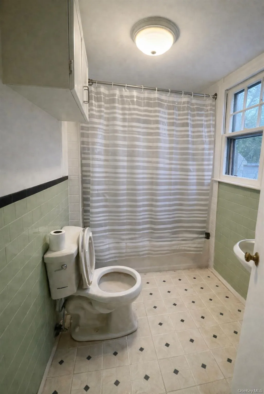 27 Middle Line Avenue, Brookhaven, NY, 1 Bedroom Bedrooms, 3 Rooms Rooms,1 BathroomBathrooms,Residential Lease,For Rent,Middle Line,0,939948 27 Middle Line Avenue, Brookhaven, NY, 1 Bedroom Bedrooms, 3 Rooms Rooms,1 BathroomBathrooms,Residential Lease,For Rent,Middle Line,0,939948