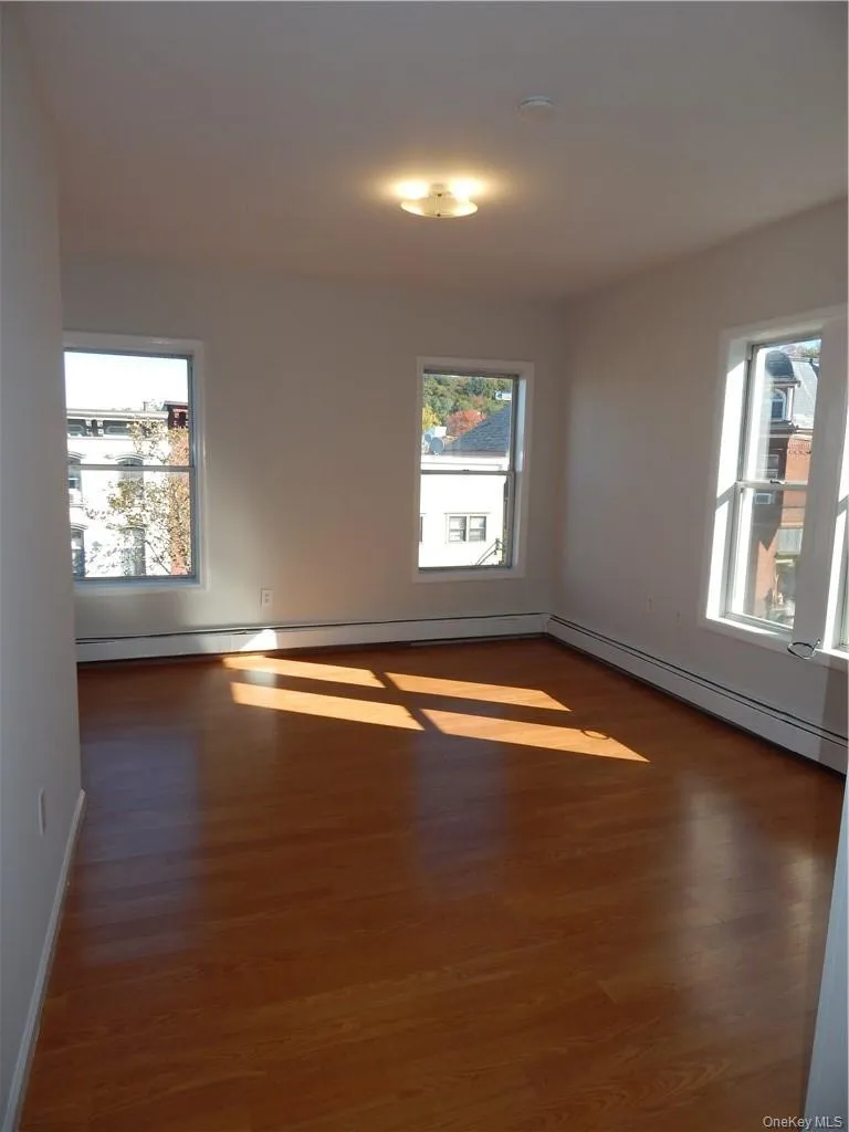 5 John Street, Greenburgh, NY, 2 Bedrooms Bedrooms, 4 Rooms Rooms,1 BathroomBathrooms,Residential Lease,Idx,John,0,939976 5 John Street, Greenburgh, NY, 2 Bedrooms Bedrooms, 4 Rooms Rooms,1 BathroomBathrooms,Residential Lease,Idx,John,0,939976