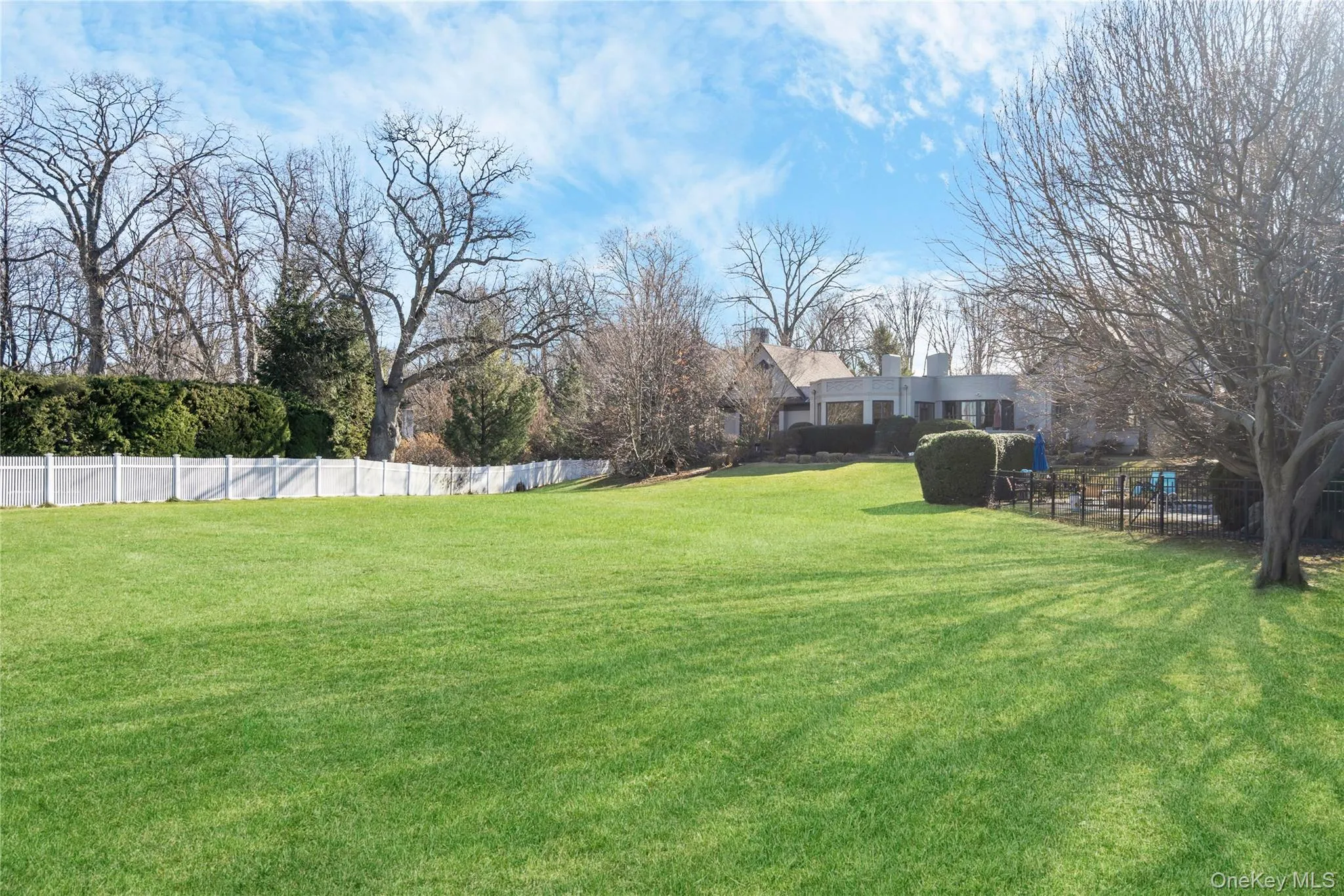 5 Cedar Lane, Glen Cove, NY, 6 Bedrooms Bedrooms, 12 Rooms Rooms,7 BathroomsBathrooms,Residential,For Rent,Cedar,0,940055 5 Cedar Lane, Glen Cove, NY, 6 Bedrooms Bedrooms, 12 Rooms Rooms,7 BathroomsBathrooms,Residential,For Rent,Cedar,0,940055