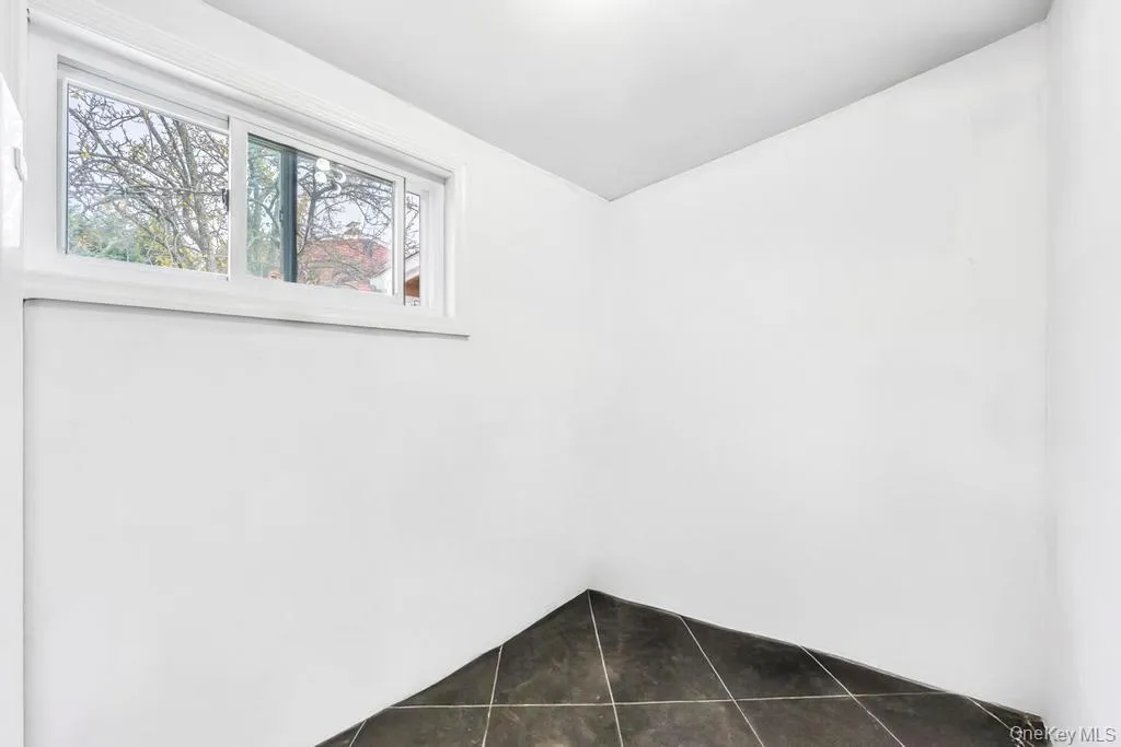 7 cinder lane, Oyster Bay, NY, 4 Bedrooms Bedrooms, 8 Rooms Rooms,4 BathroomsBathrooms,Residential Lease,Idx,cinder lane,0,940063 7 cinder lane, Oyster Bay, NY, 4 Bedrooms Bedrooms, 8 Rooms Rooms,4 BathroomsBathrooms,Residential Lease,Idx,cinder lane,0,940063