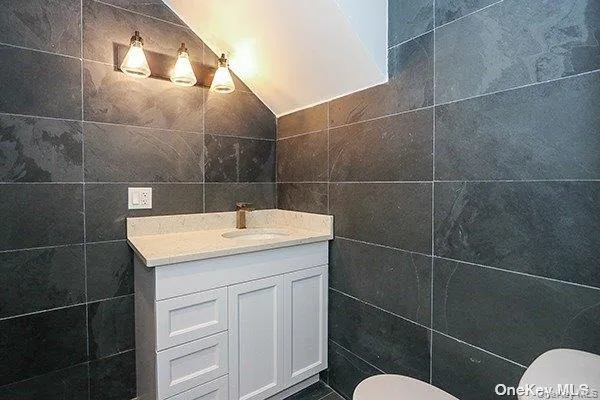 1415 Old Northern Boulevard, North Hempstead, NY, 2 Bedrooms Bedrooms, 4 Rooms Rooms,2 BathroomsBathrooms,Residential Lease,Idx,Old Northern,0,940077 1415 Old Northern Boulevard, North Hempstead, NY, 2 Bedrooms Bedrooms, 4 Rooms Rooms,2 BathroomsBathrooms,Residential Lease,Idx,Old Northern,0,940077