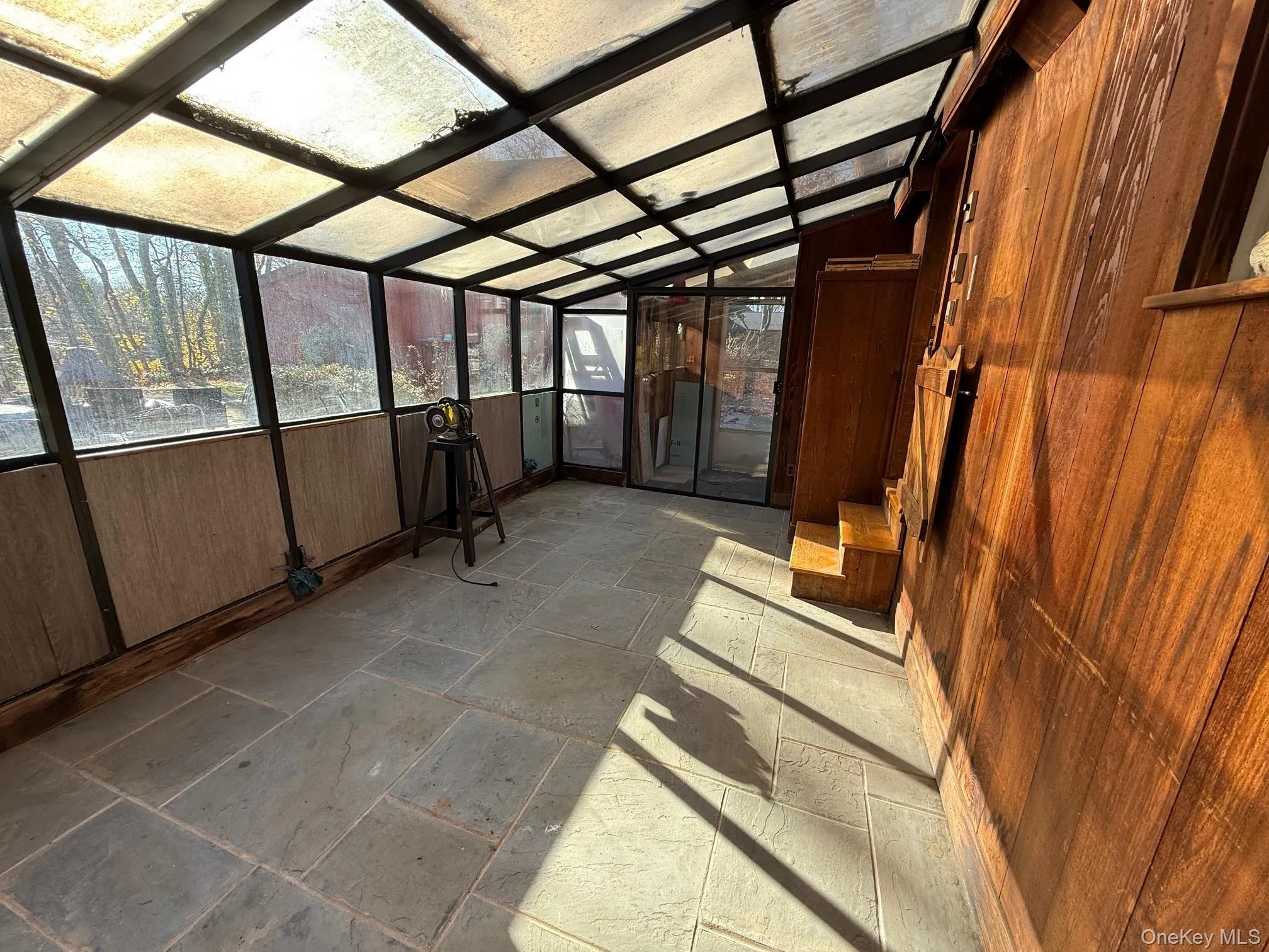Sunroom off Kitchen ( was used as a Den by former Tenants) Has Radiant Heat!!!! Sunroom off Kitchen ( was used as a Den by former Tenants) Has Radiant Heat!!!!