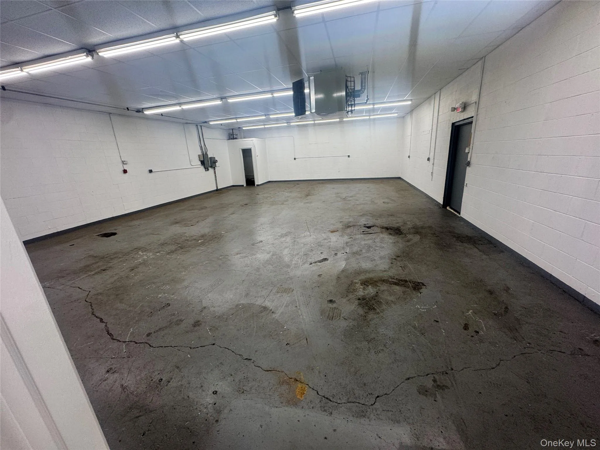 Garage with concrete block wall Garage with concrete block wall