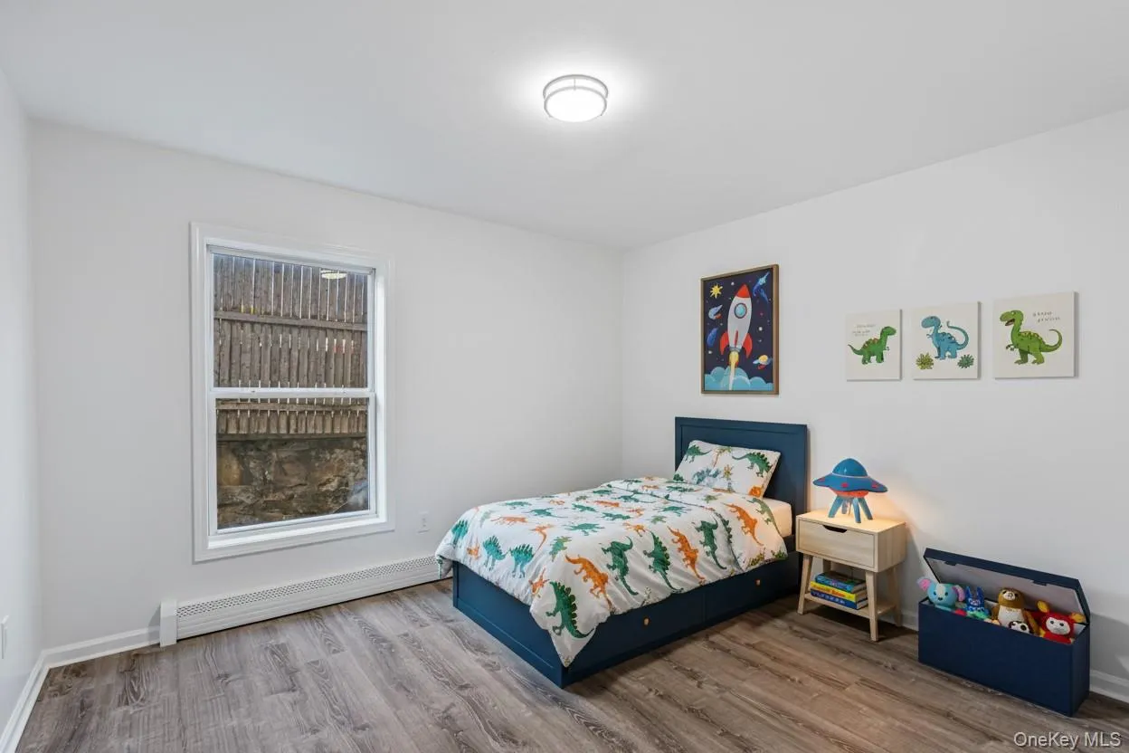 Virtually staged third bedroom Virtually staged third bedroom