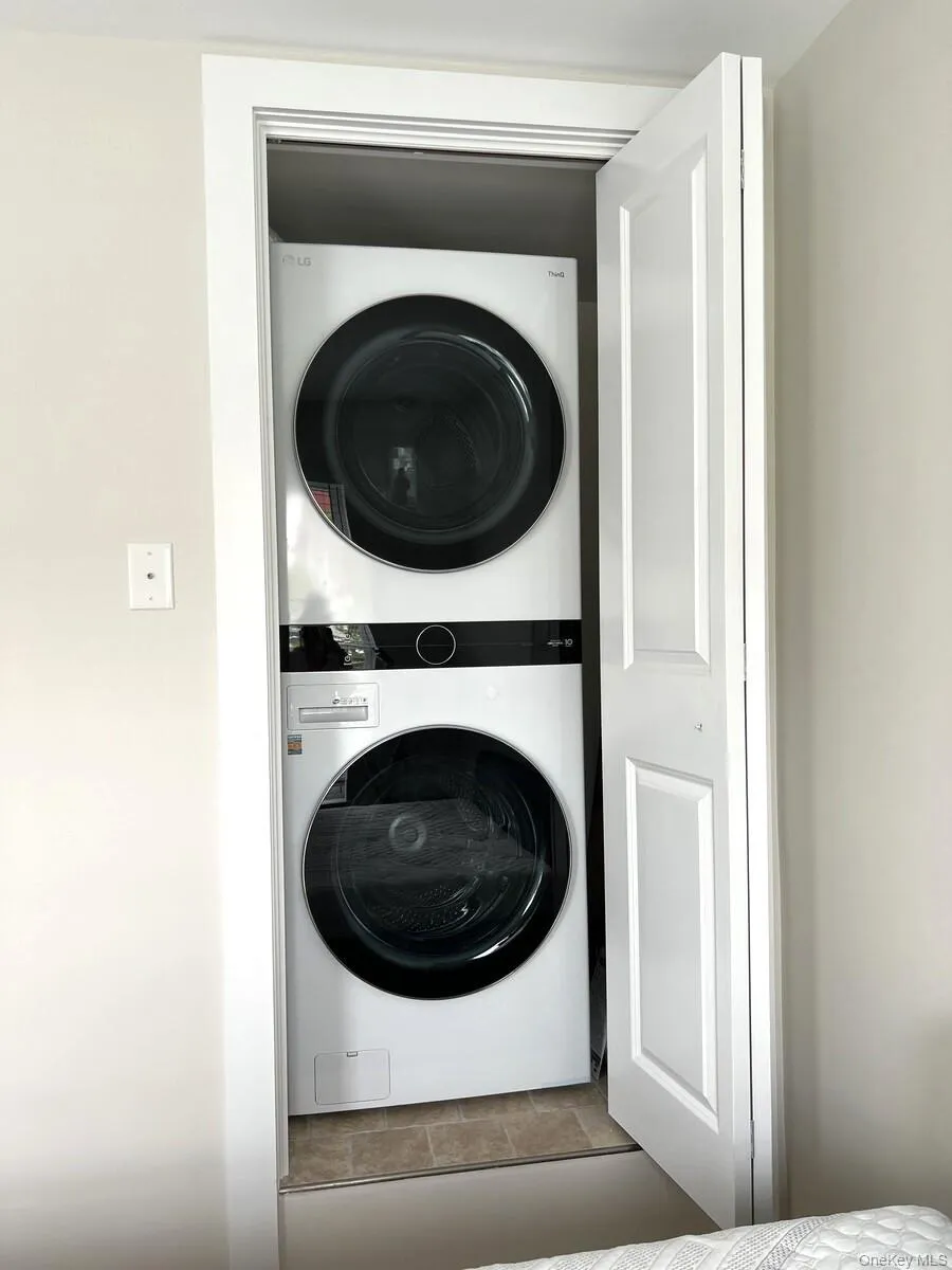 In unit laundry In unit laundry