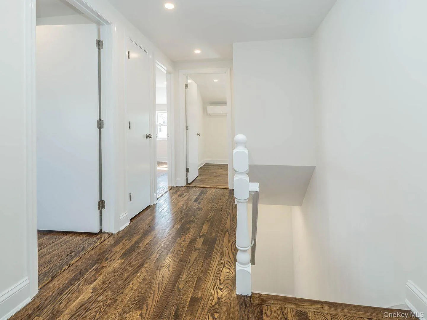 2B Jefferson Court, North Hempstead, NY, 3 Bedrooms Bedrooms, 5 Rooms Rooms,1 BathroomBathrooms,Residential Lease,Idx,Jefferson,0,940226 2B Jefferson Court, North Hempstead, NY, 3 Bedrooms Bedrooms, 5 Rooms Rooms,1 BathroomBathrooms,Residential Lease,Idx,Jefferson,0,940226