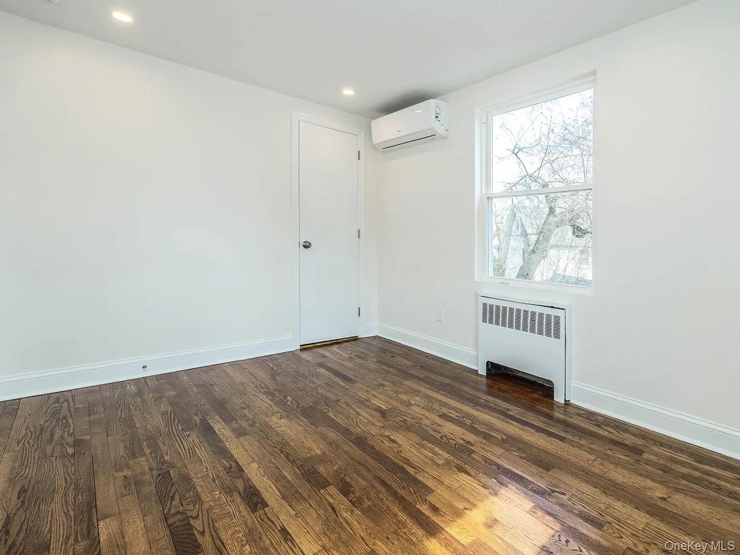 2B Jefferson Court, North Hempstead, NY, 3 Bedrooms Bedrooms, 5 Rooms Rooms,1 BathroomBathrooms,Residential Lease,Idx,Jefferson,0,940226 2B Jefferson Court, North Hempstead, NY, 3 Bedrooms Bedrooms, 5 Rooms Rooms,1 BathroomBathrooms,Residential Lease,Idx,Jefferson,0,940226