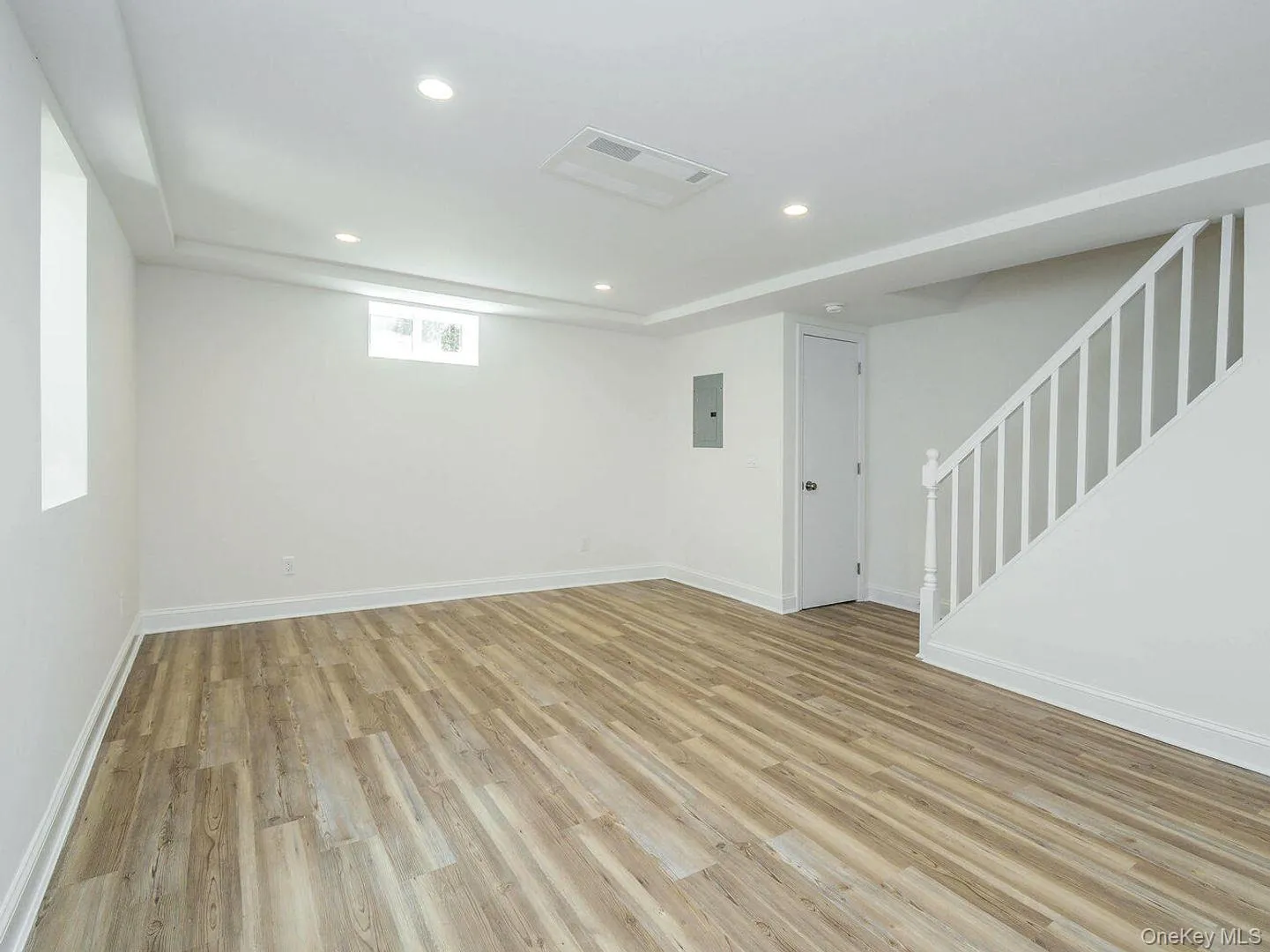 2B Jefferson Court, North Hempstead, NY, 3 Bedrooms Bedrooms, 5 Rooms Rooms,1 BathroomBathrooms,Residential Lease,Idx,Jefferson,0,940226 2B Jefferson Court, North Hempstead, NY, 3 Bedrooms Bedrooms, 5 Rooms Rooms,1 BathroomBathrooms,Residential Lease,Idx,Jefferson,0,940226