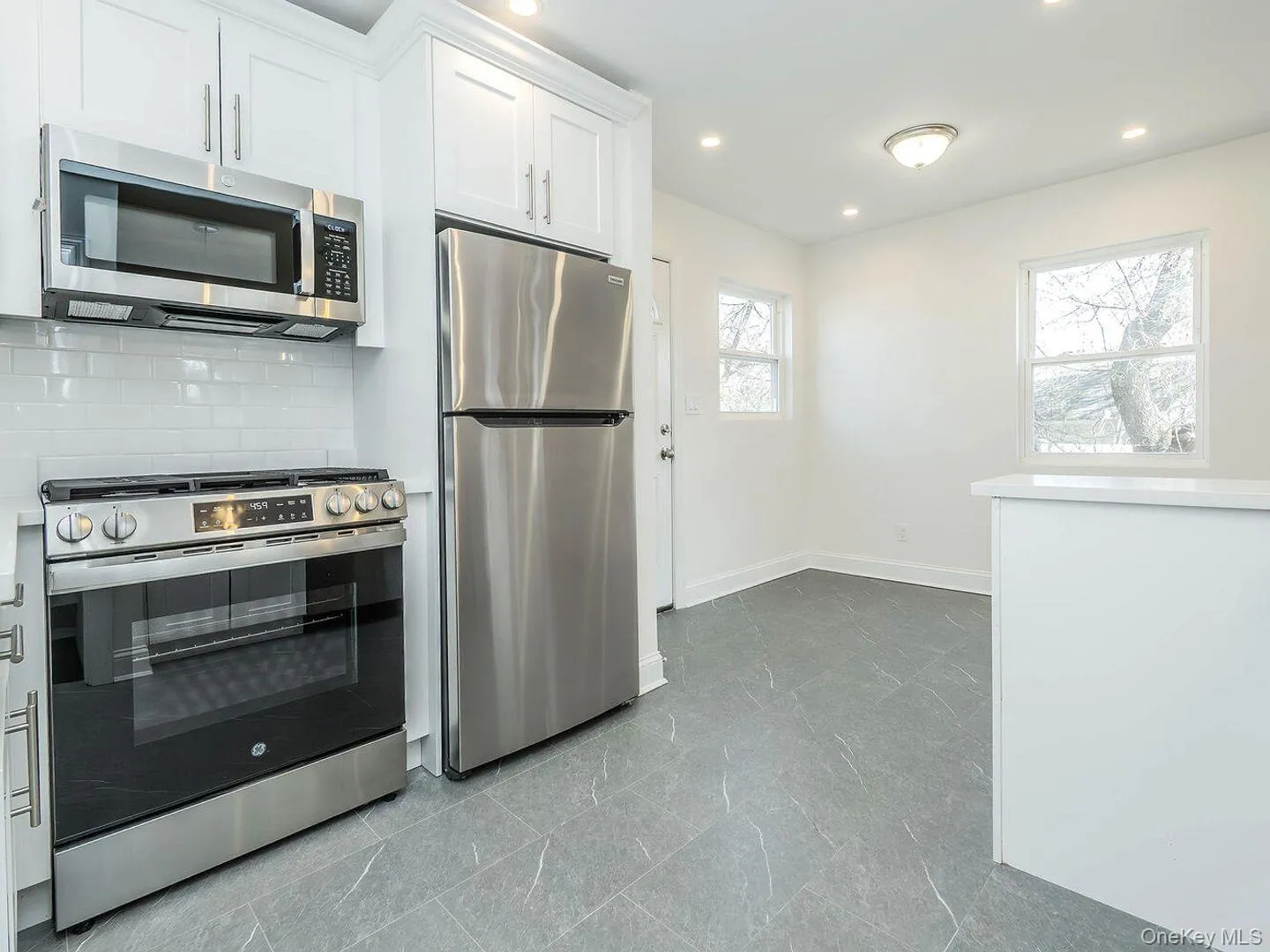 2B Jefferson Court, North Hempstead, NY, 3 Bedrooms Bedrooms, 5 Rooms Rooms,1 BathroomBathrooms,Residential Lease,Idx,Jefferson,0,940226 2B Jefferson Court, North Hempstead, NY, 3 Bedrooms Bedrooms, 5 Rooms Rooms,1 BathroomBathrooms,Residential Lease,Idx,Jefferson,0,940226