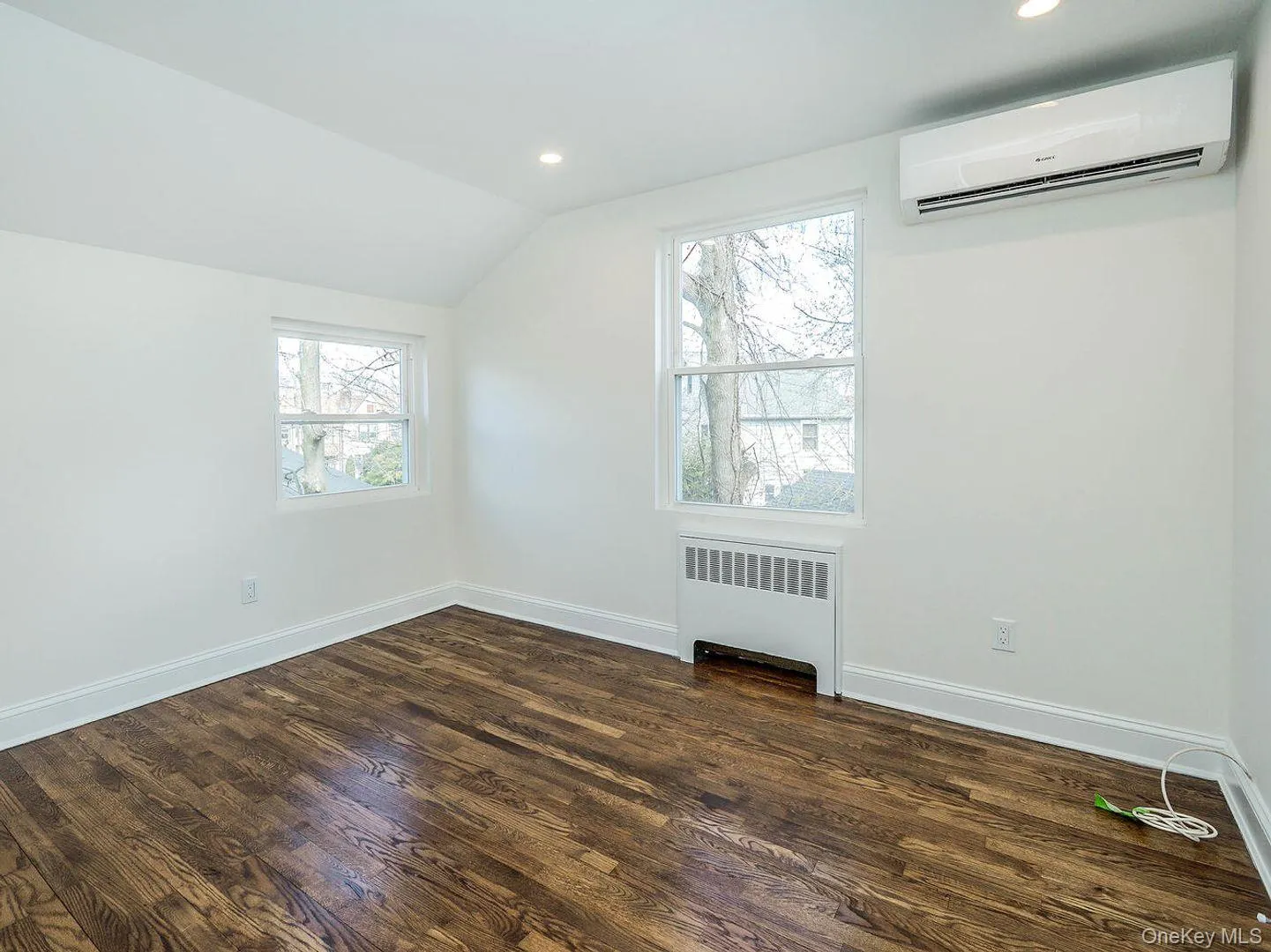 2B Jefferson Court, North Hempstead, NY, 3 Bedrooms Bedrooms, 5 Rooms Rooms,1 BathroomBathrooms,Residential Lease,Idx,Jefferson,0,940226 2B Jefferson Court, North Hempstead, NY, 3 Bedrooms Bedrooms, 5 Rooms Rooms,1 BathroomBathrooms,Residential Lease,Idx,Jefferson,0,940226