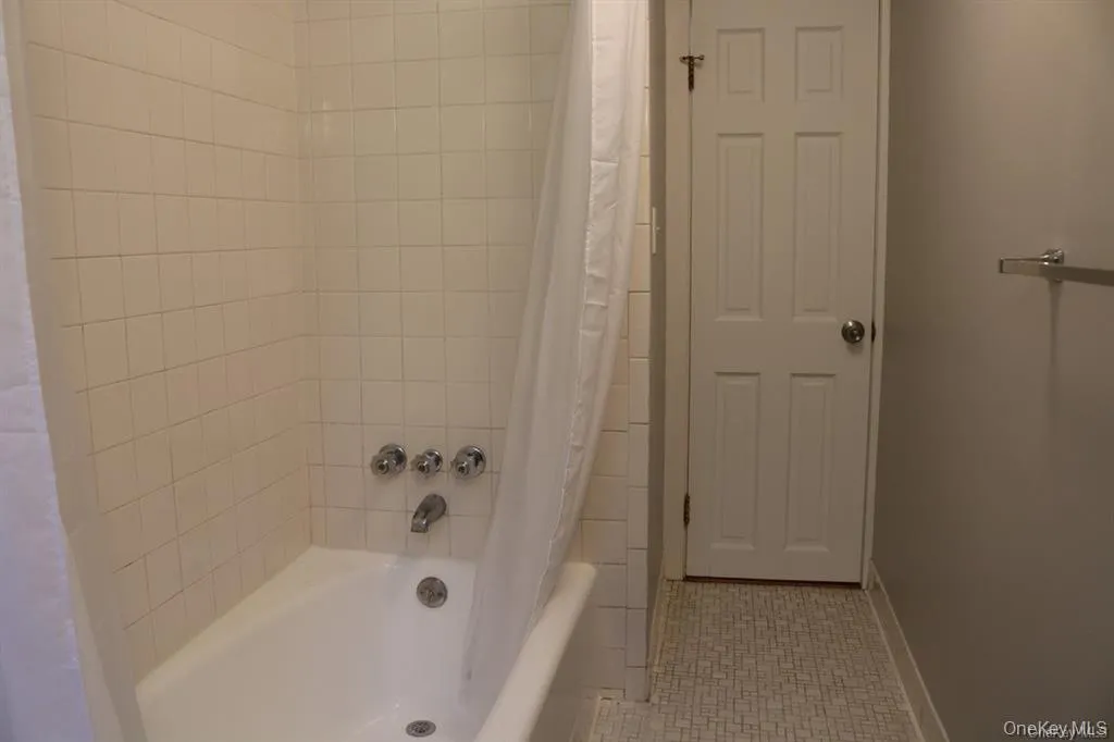 2 Pelham Avenue, Clarkstown, NY, 2 Bedrooms Bedrooms, 5 Rooms Rooms,1 BathroomBathrooms,Residential Lease,Idx,Pelham,0,940341 2 Pelham Avenue, Clarkstown, NY, 2 Bedrooms Bedrooms, 5 Rooms Rooms,1 BathroomBathrooms,Residential Lease,Idx,Pelham,0,940341