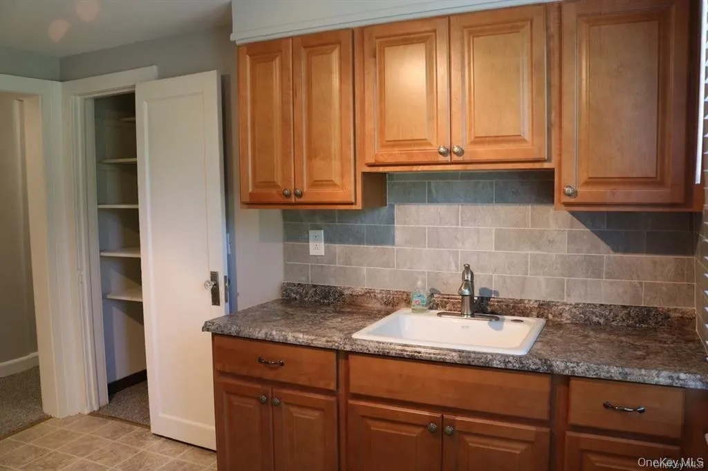 2 Pelham Avenue, Clarkstown, NY, 2 Bedrooms Bedrooms, 5 Rooms Rooms,1 BathroomBathrooms,Residential Lease,Idx,Pelham,0,940341 2 Pelham Avenue, Clarkstown, NY, 2 Bedrooms Bedrooms, 5 Rooms Rooms,1 BathroomBathrooms,Residential Lease,Idx,Pelham,0,940341