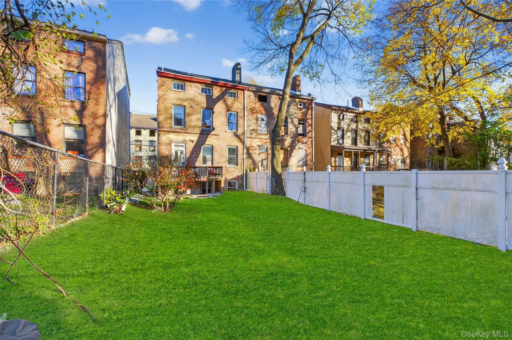 View of yard View of yard