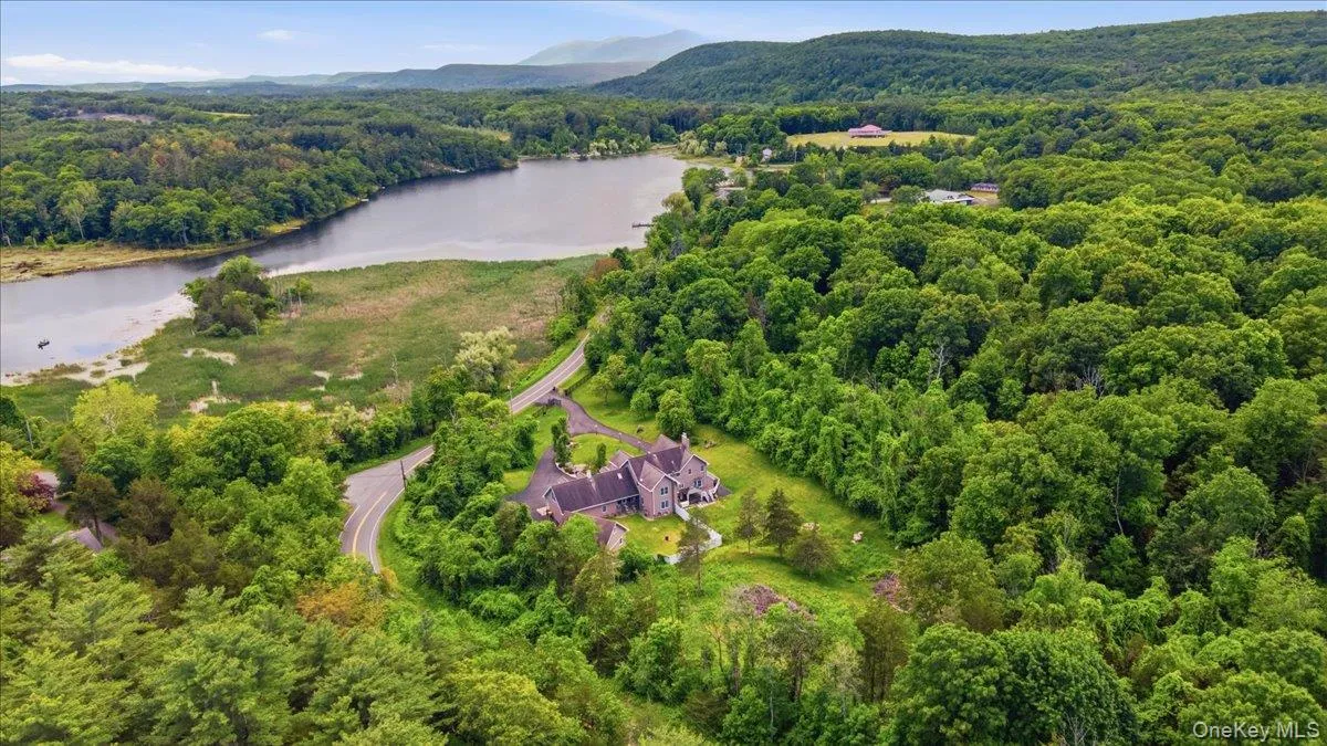 627 Green Lake Road, Athens, NY, 4 Bedrooms Bedrooms, 14 Rooms Rooms,4 BathroomsBathrooms,Residential,For Rent,Green Lake,0,940358 627 Green Lake Road, Athens, NY, 4 Bedrooms Bedrooms, 14 Rooms Rooms,4 BathroomsBathrooms,Residential,For Rent,Green Lake,0,940358