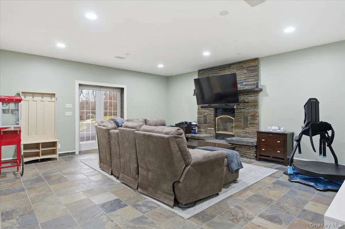 627 Green Lake Road, Athens, NY, 4 Bedrooms Bedrooms, 14 Rooms Rooms,4 BathroomsBathrooms,Residential,For Rent,Green Lake,0,940358 627 Green Lake Road, Athens, NY, 4 Bedrooms Bedrooms, 14 Rooms Rooms,4 BathroomsBathrooms,Residential,For Rent,Green Lake,0,940358